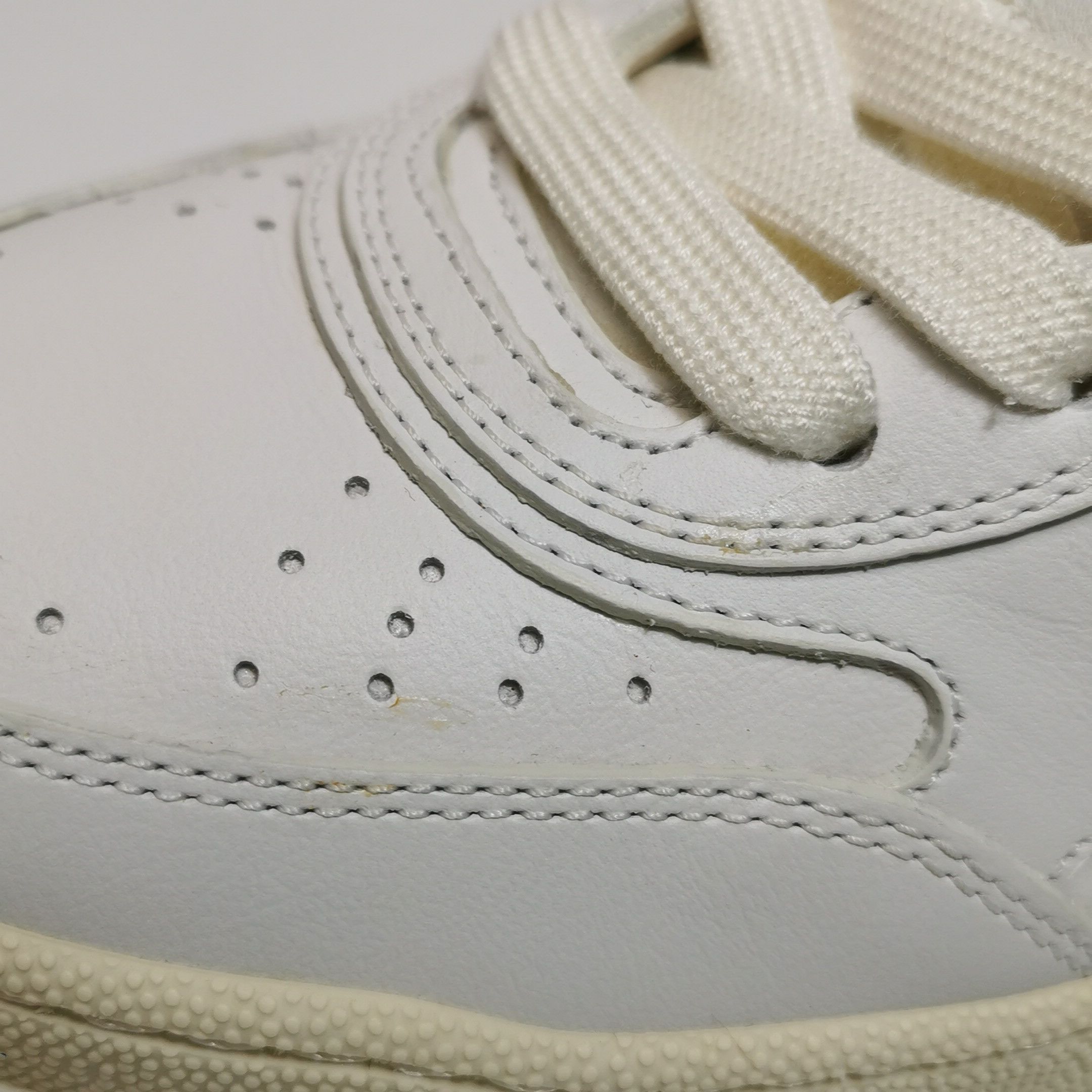 Gucci Gucci Women 5-5 Lowtop Sneakers Size US 5.5 / IT 35.5 - 12 Thumbnail