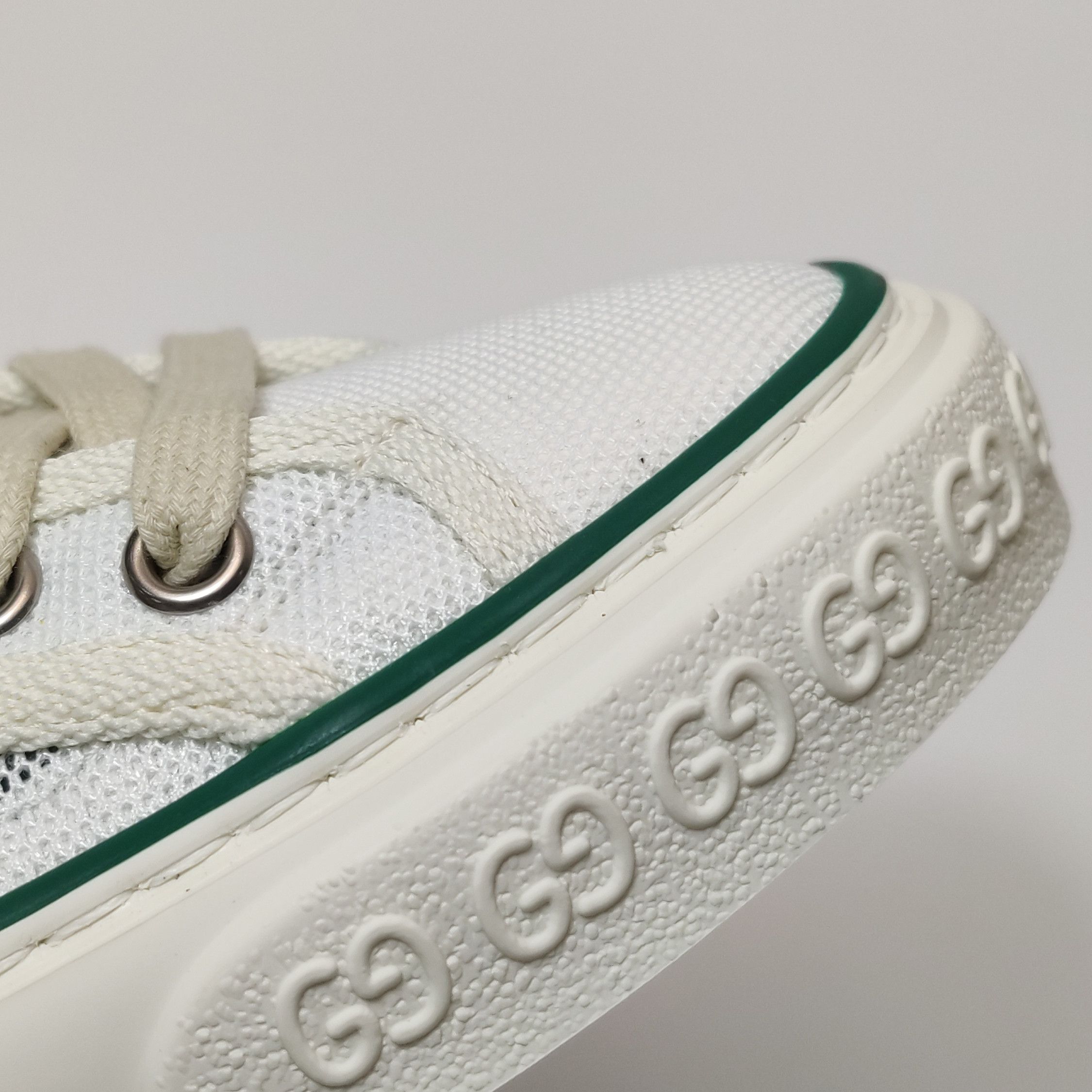 Gucci Gucci Women 5-5 Lowtop Sneakers Size US 5.5 / IT 35.5 - 7 Thumbnail
