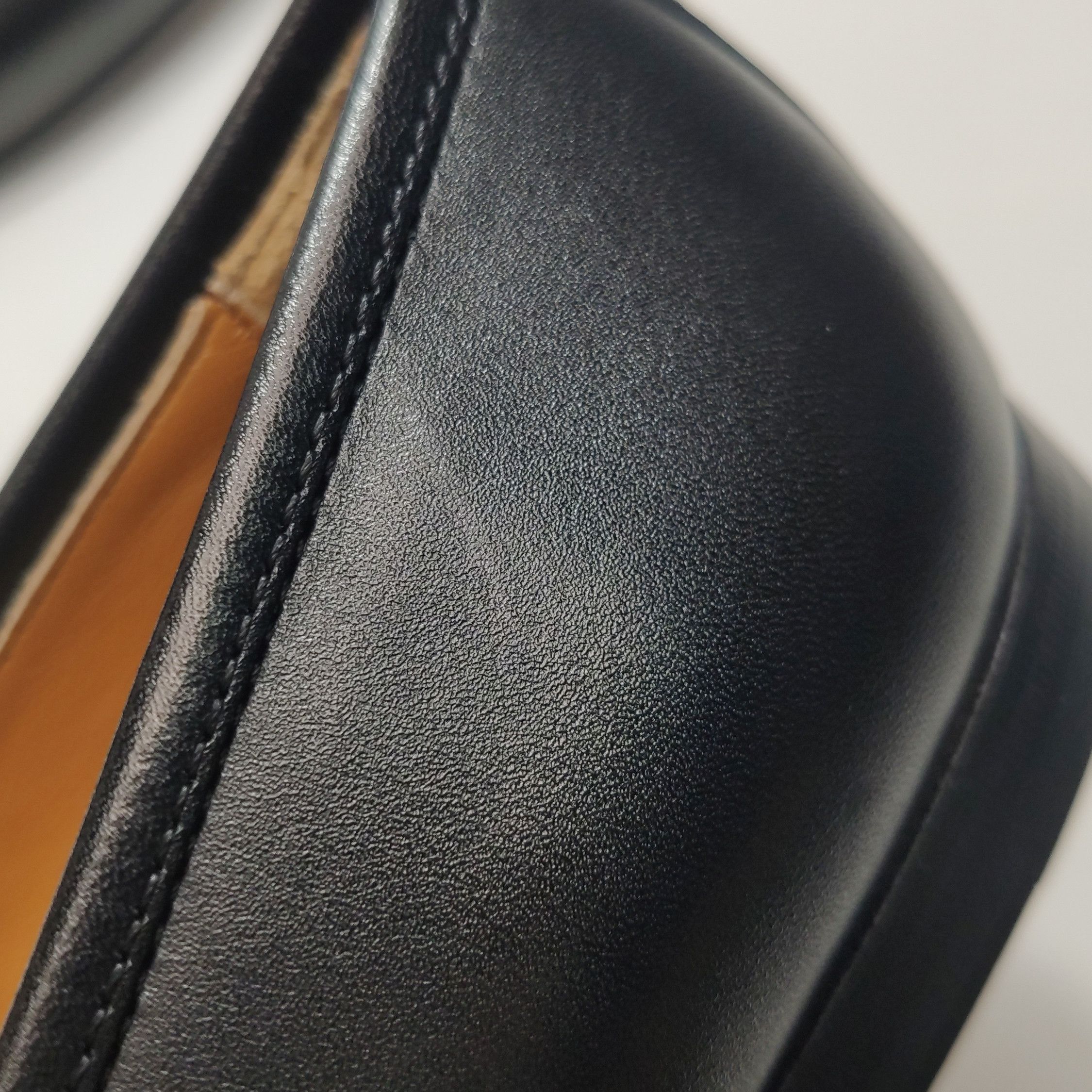 Gucci Gucci Women 6-5 Flats Size US 6.5 / IT 36.5 - 7 Thumbnail