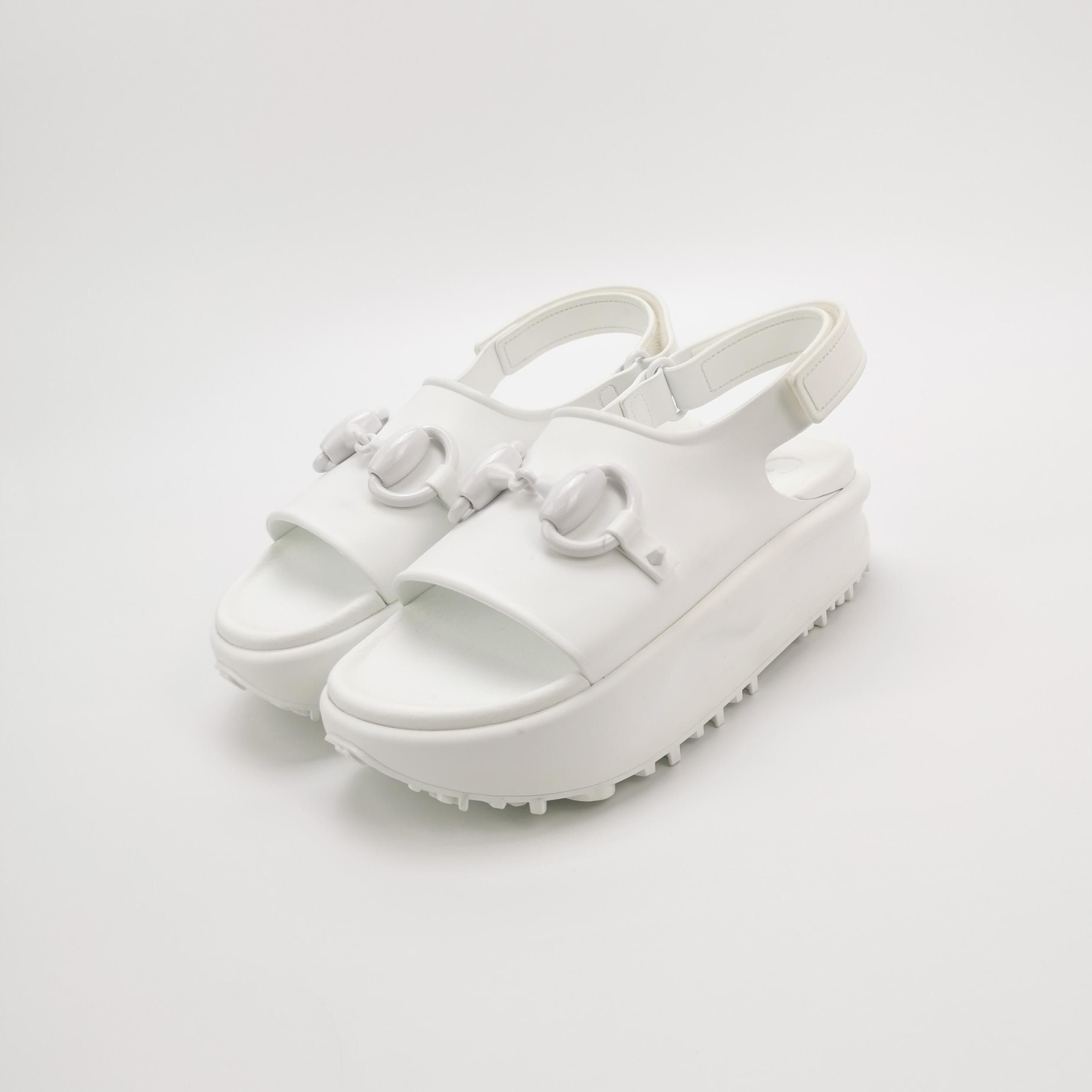 Gucci Gucci Women 5 Sandals Size US 5 / IT 35 - 2 Thumbnail