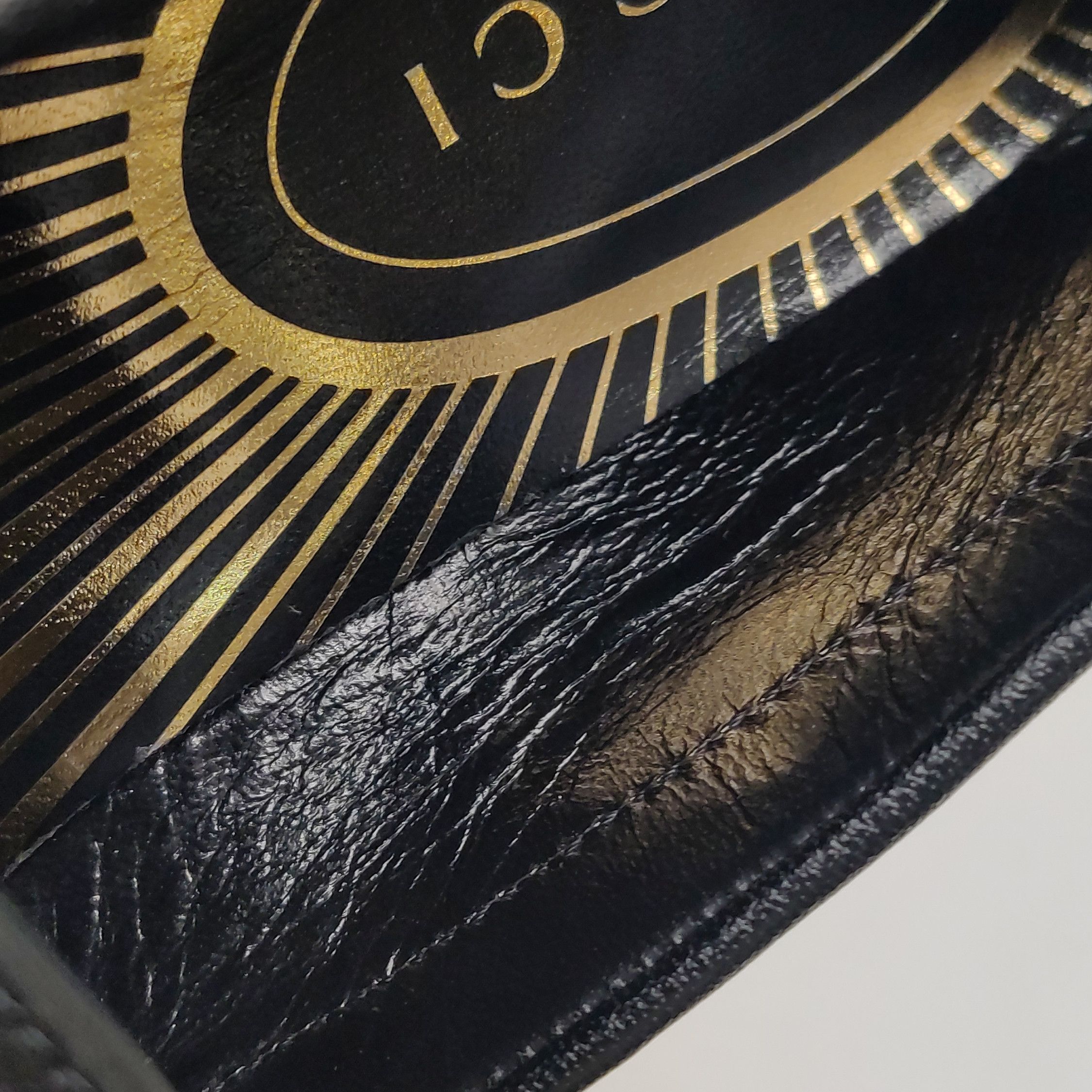 Gucci Gucci Women 6-5 Flats Size US 6.5 / IT 36.5 - 17 Thumbnail