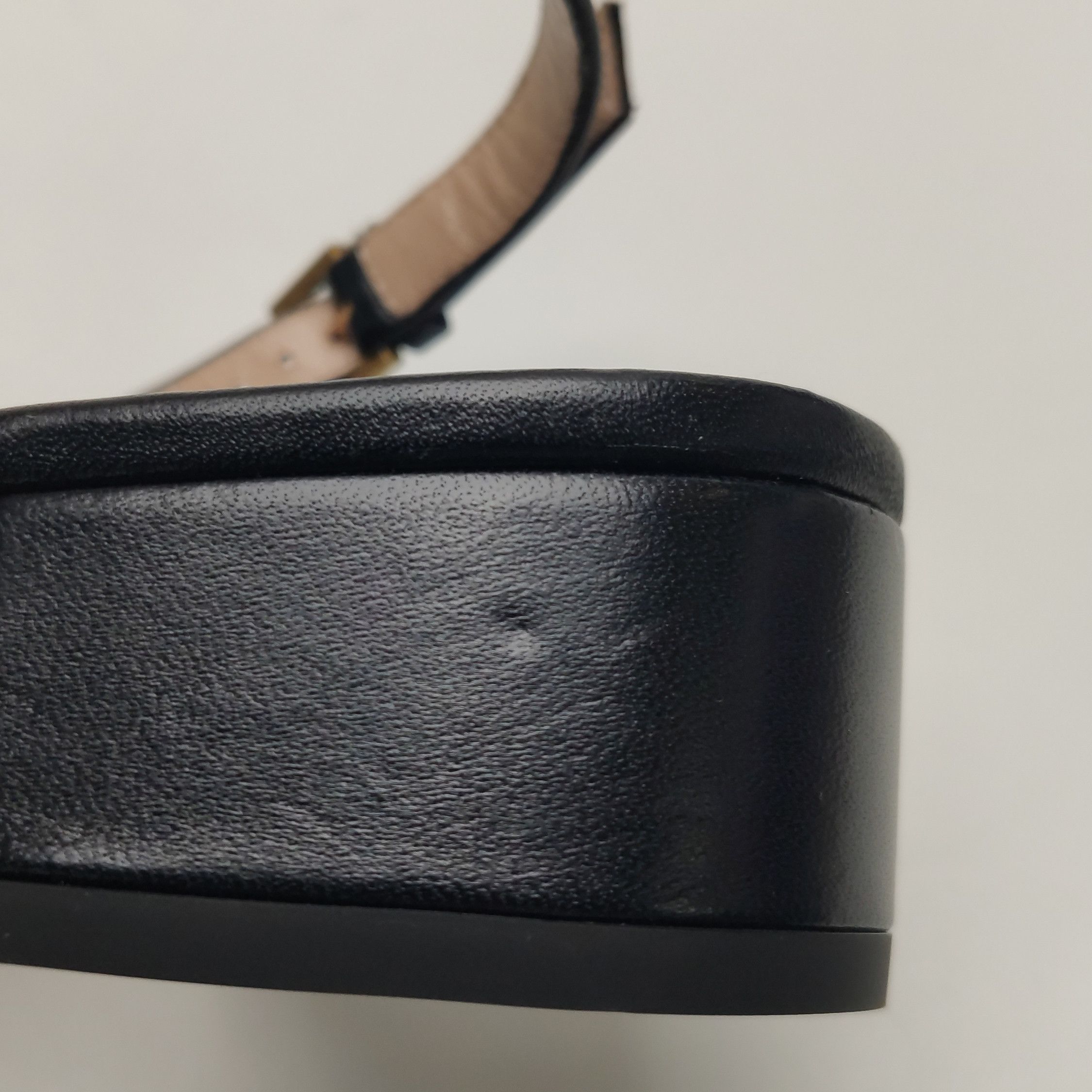 Gucci Gucci Women 5 Sandals Size US 5 / IT 35 - 15 Thumbnail