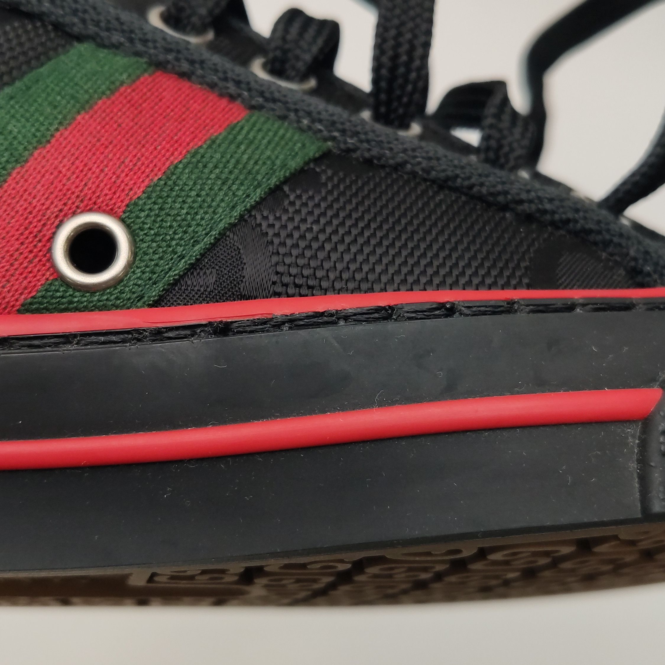Gucci Gucci Women 6-5 Lowtop Sneakers Size US 6.5 / IT 36.5 - 7 Thumbnail