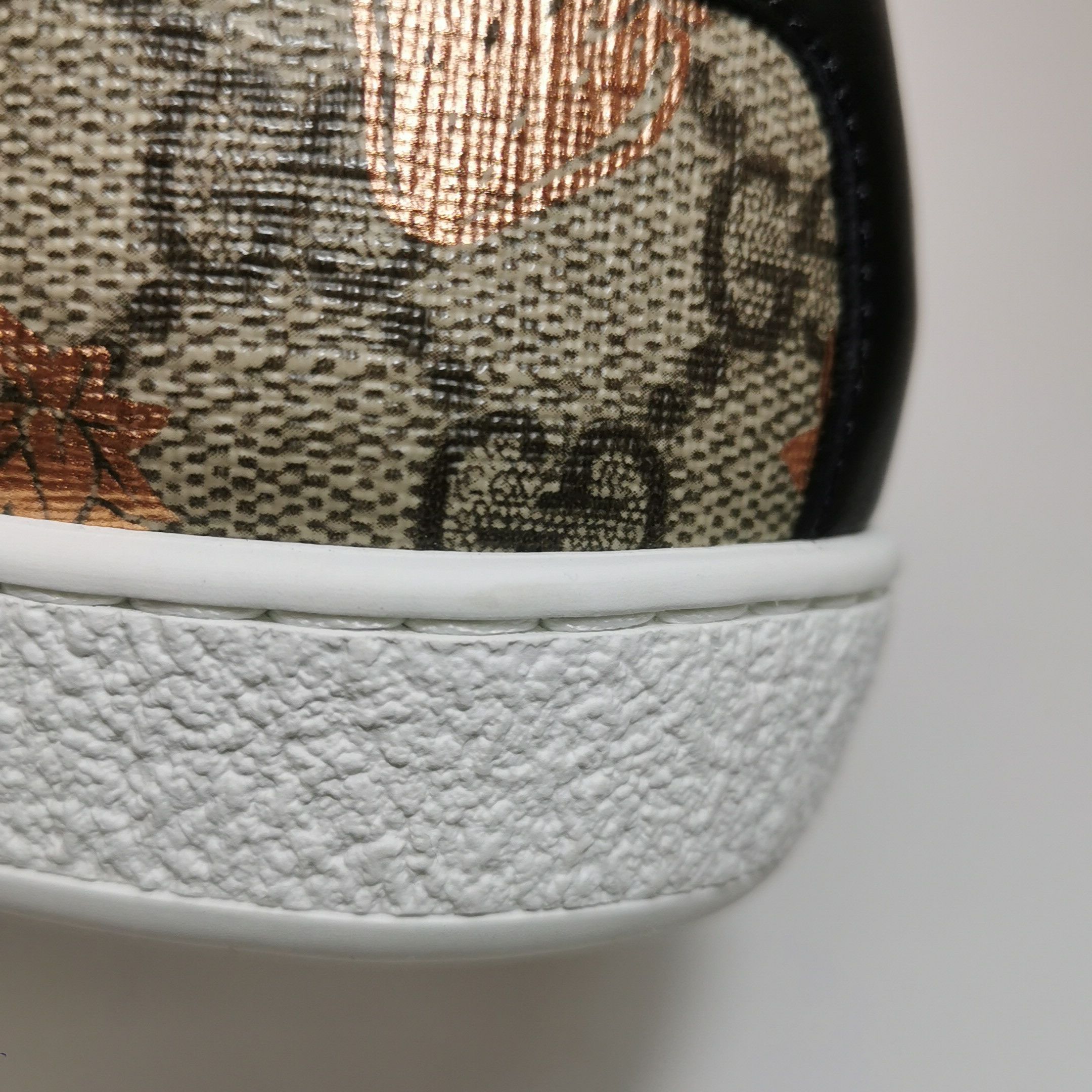 Gucci Gucci Women 6-5 Lowtop Sneakers Size US 6.5 / IT 36.5 - 7 Thumbnail