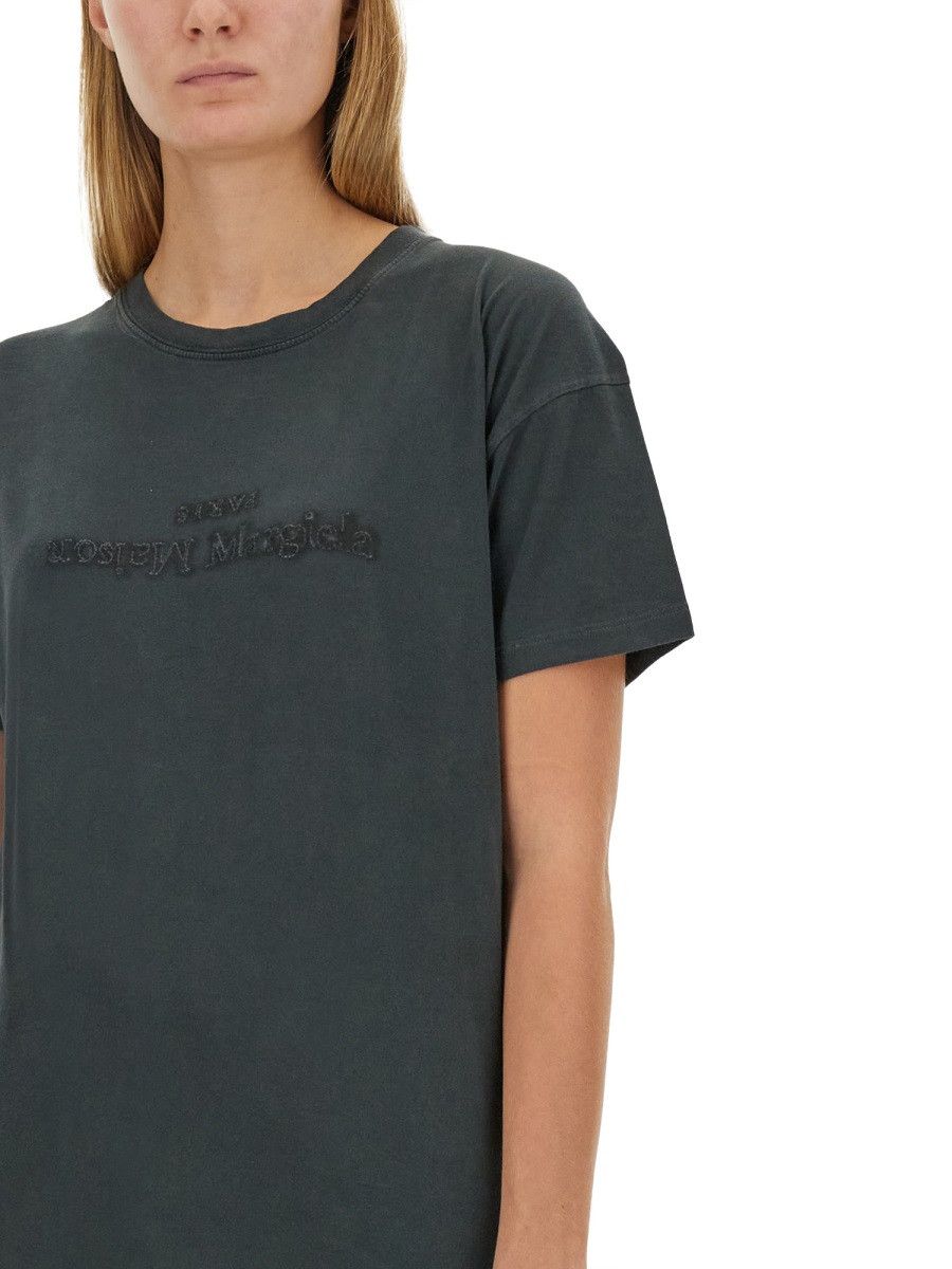 Maison Margiela MAISON MARGIELA T-SHIRT WITH LOGO - BLACK Size L / US 10 / IT 46 - 4 Thumbnail
