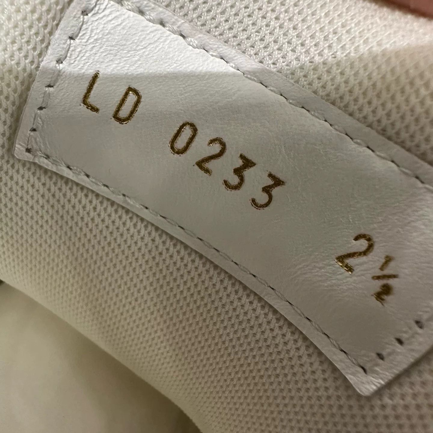 Louis Vuitton Louis Vuitton Trainer Low-Top Sneakers Size 35.5 Size US 5.5 / IT 35.5 - 6 Thumbnail