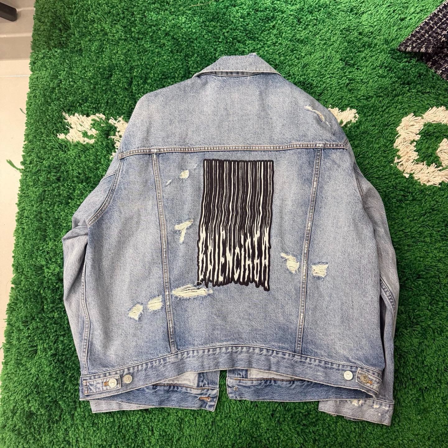 Balenciaga Balenciaga Logo Back Patch Denim Jacket Size XS Size US XS / EU 42 / 0 - 5 Thumbnail