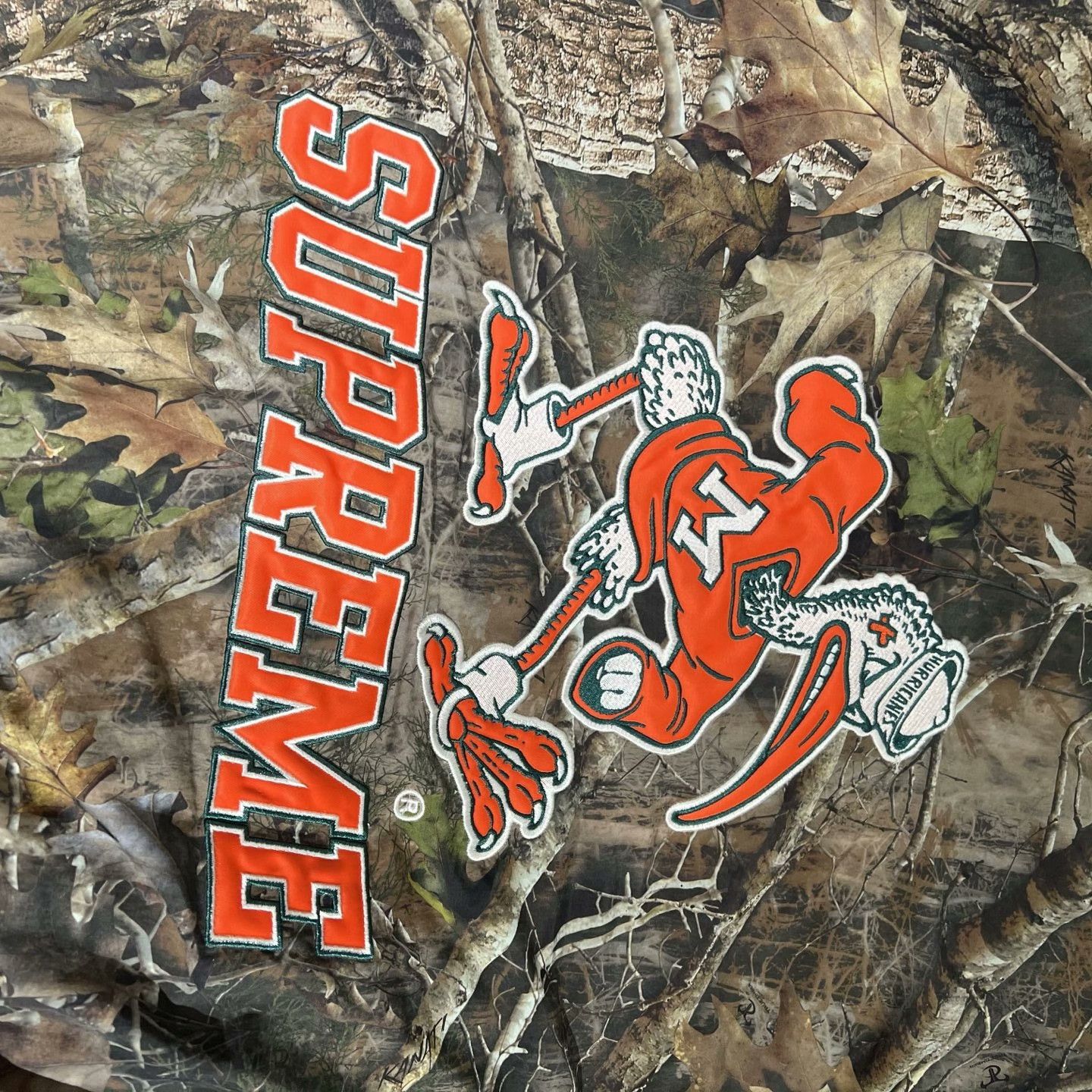 Mitchell & Ness × Supreme Supreme x Mitchell & Ness Camo Puffer Jacket Size XXL Size US XXL / EU 58 / 5 - 4 Thumbnail