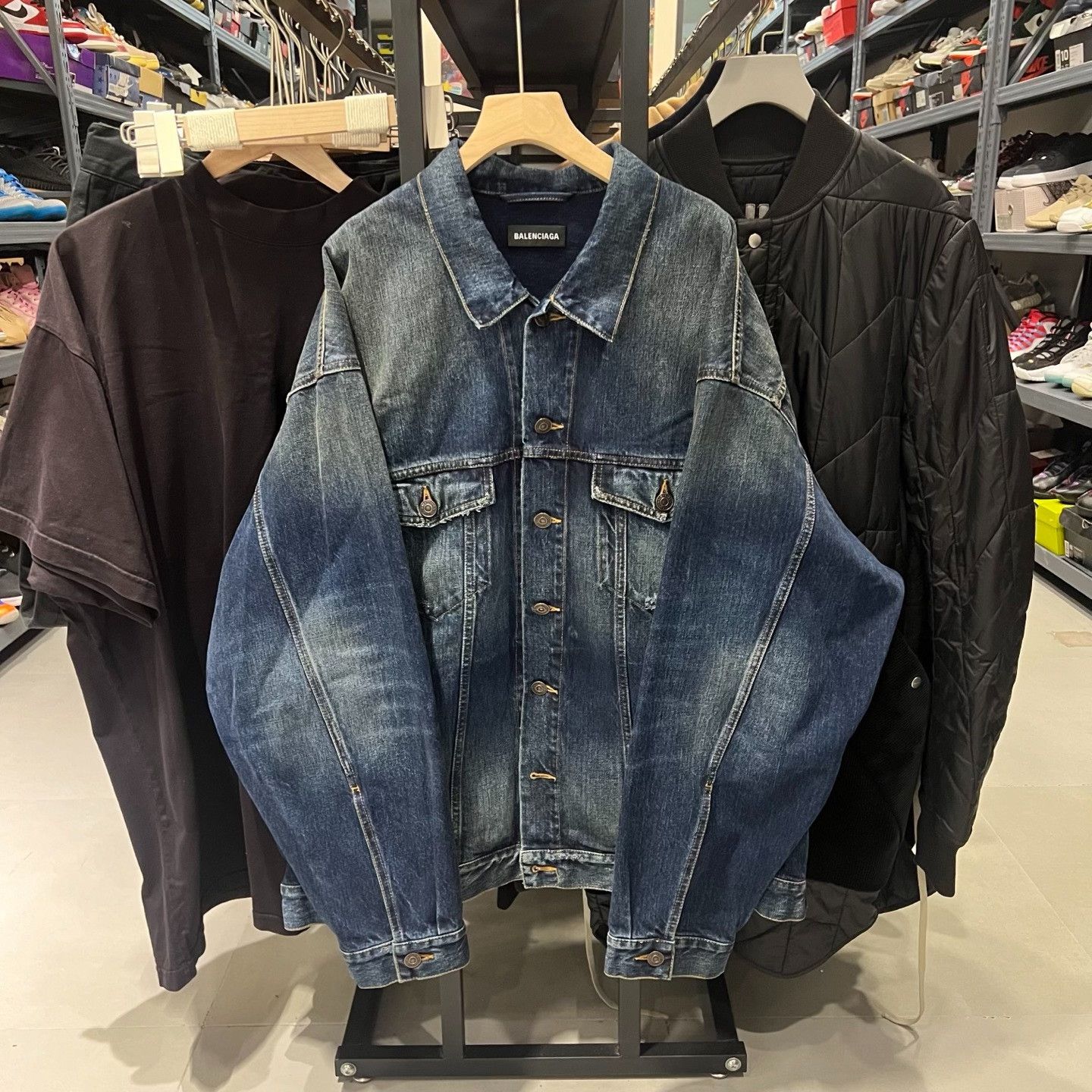 Balenciaga Balenciaga FBI Denim Jacket Size M Size US M / EU 48-50 / 2 - 2 Thumbnail