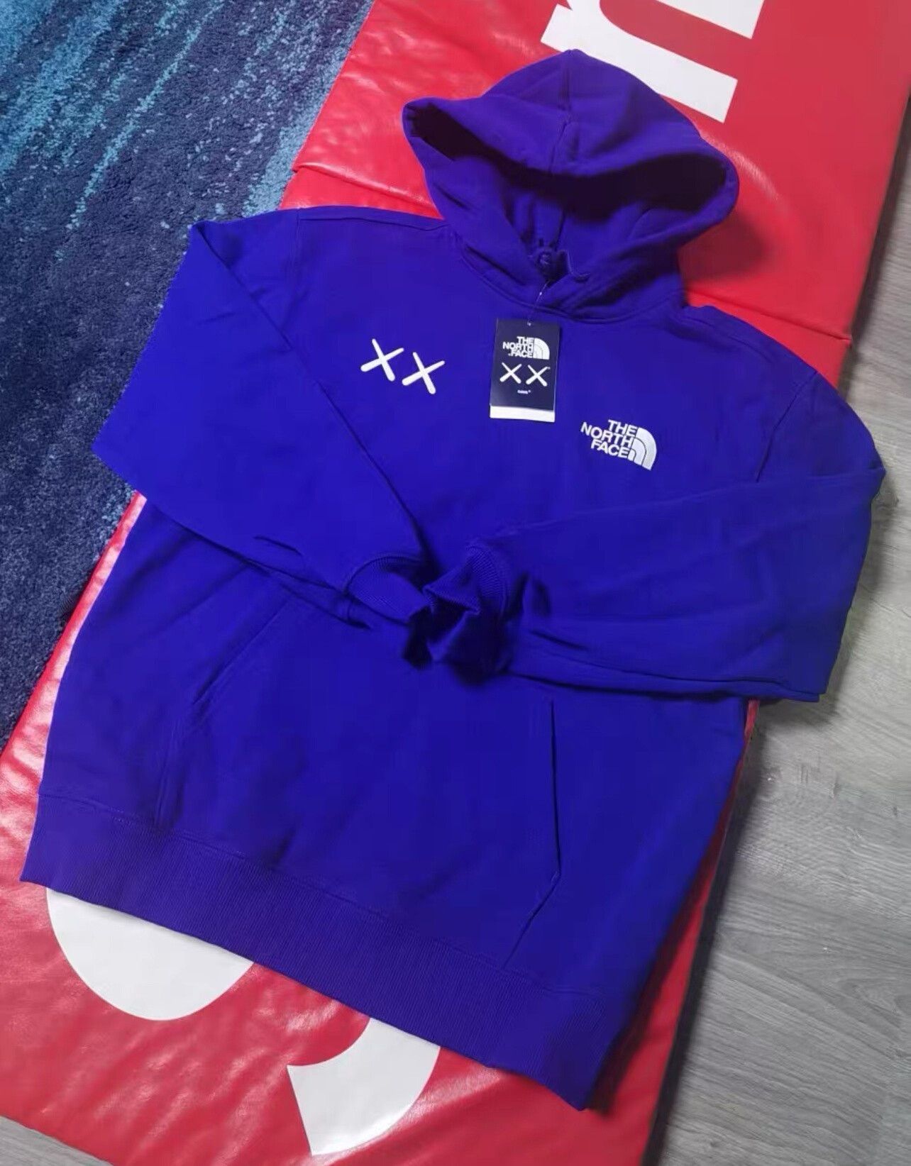 The North Face The North Face x KAWS Hoodie Size M Size US M / EU 48-50 / 2 - 4 Thumbnail
