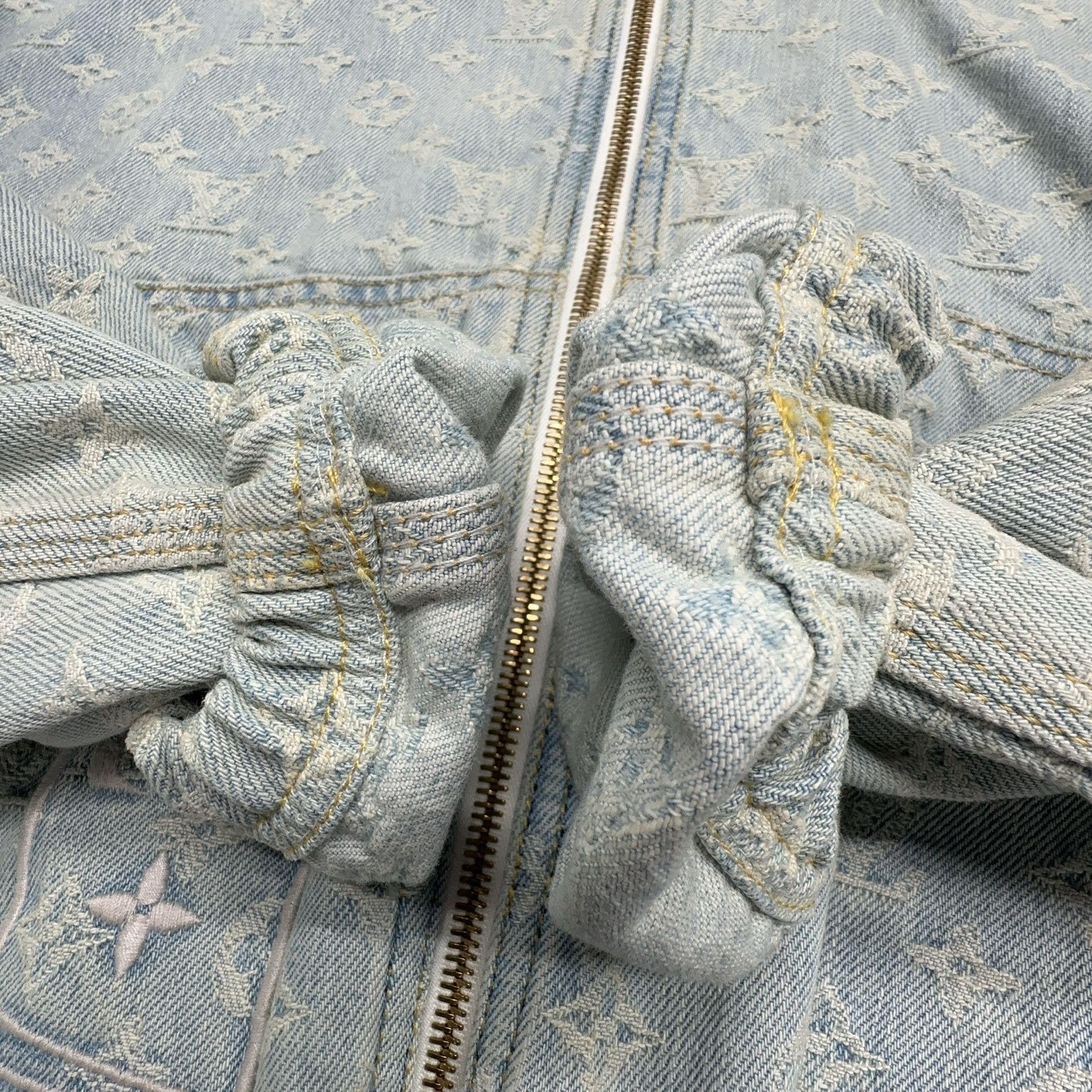 Louis Vuitton Louis Vuitton x NBA Monogram Denim Jacket Size M Size US M / EU 48-50 / 2 - 5 Thumbnail