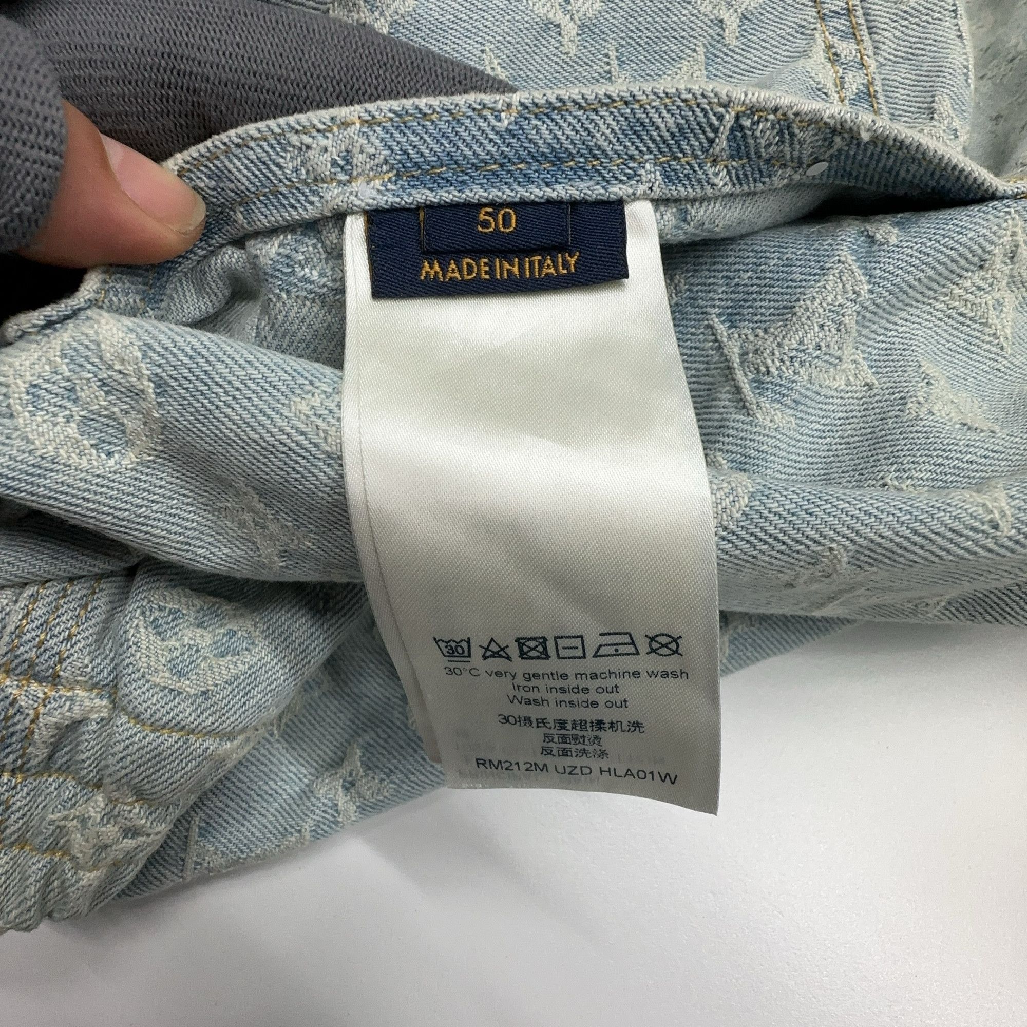 Louis Vuitton Louis Vuitton x NBA Monogram Denim Jacket Size M Size US M / EU 48-50 / 2 - 3 Thumbnail