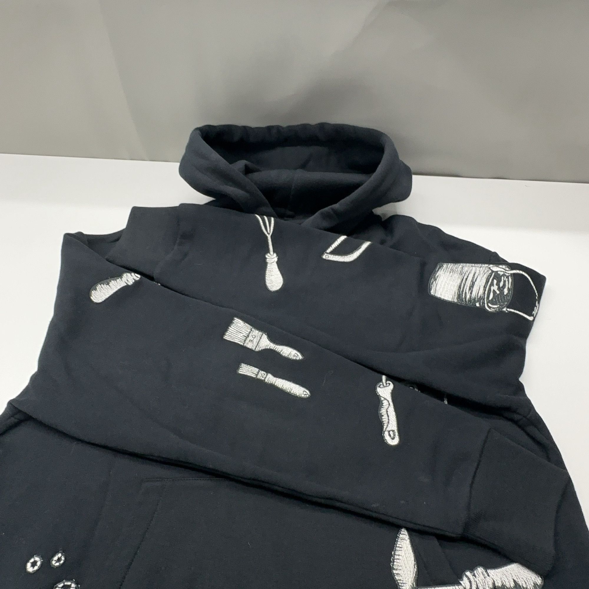 Louis Vuitton Louis Vuitton Tool Embroidery Hoodie Size S Size US S / EU 44-46 / 1 - 6 Thumbnail