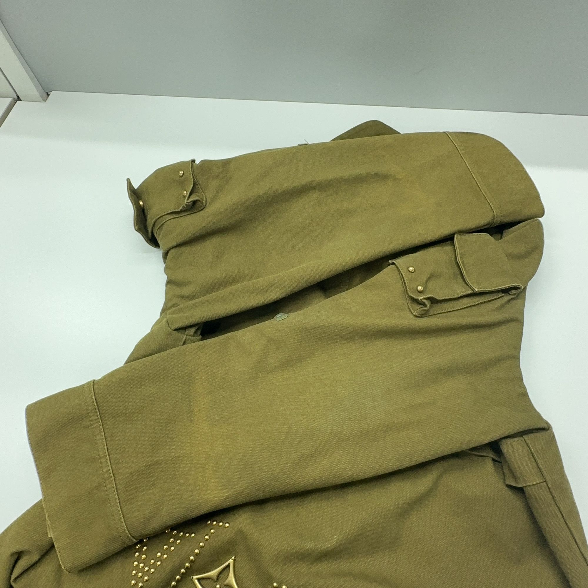 Louis Vuitton Louis Vuitton Lovers Studded Light Jacket Size M Size US M / EU 48-50 / 2 - 13 Thumbnail