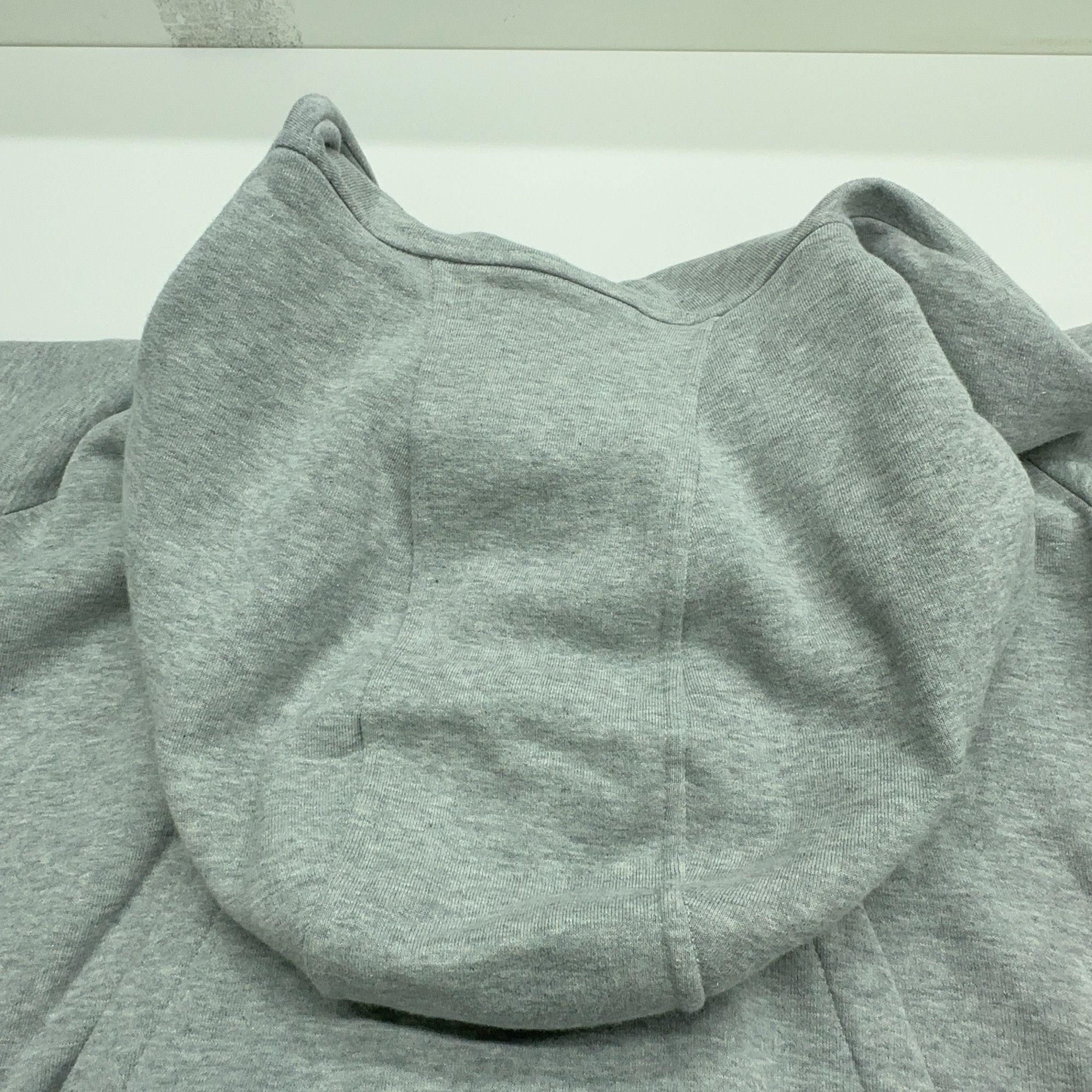 Louis Vuitton Louis Vuitton Graffiti Logo Graphic Hoodie Size L Size US L / EU 52-54 / 3 - 8 Thumbnail