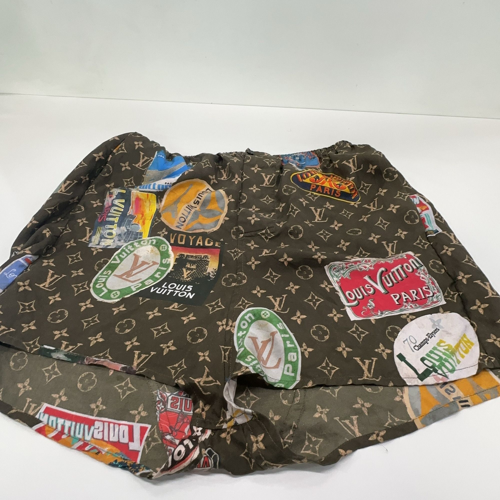 Louis Vuitton Louis Vuitton Monogram Patchwork Shorts Size 36 Size 26" / US 2 / IT 38 - 7 Thumbnail
