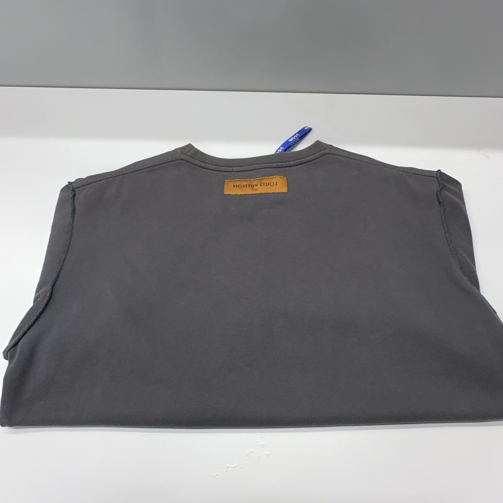 Louis Vuitton Louis Vuitton Lace Embroidery T-Shirt Size XL Size US XL / EU 56 / 4 - 18 Thumbnail