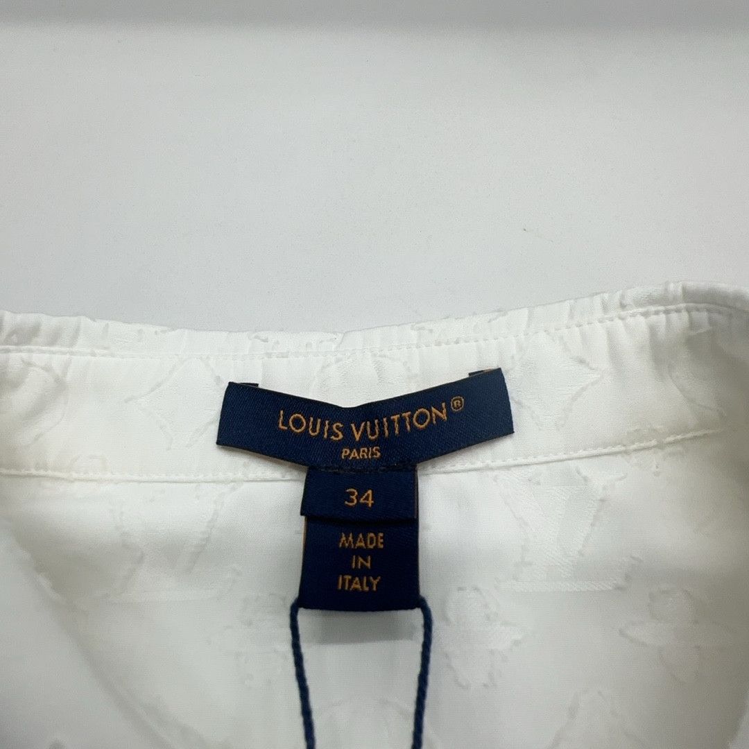 Louis Vuitton Louis Vuitton Monogram Shirt Size 34 Size XXS / US 00 / IT 34 - 3 Thumbnail