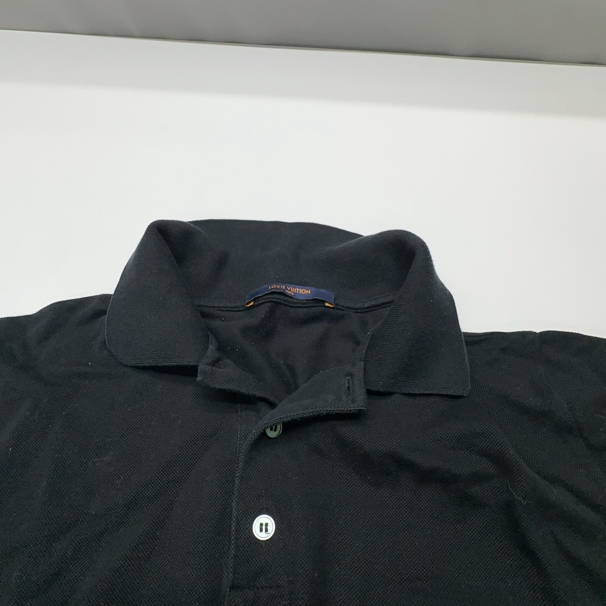 Louis Vuitton Louis Vuitton Logo Embroidered Polo Shirt Size L Size US L / EU 52-54 / 3 - 5 Thumbnail