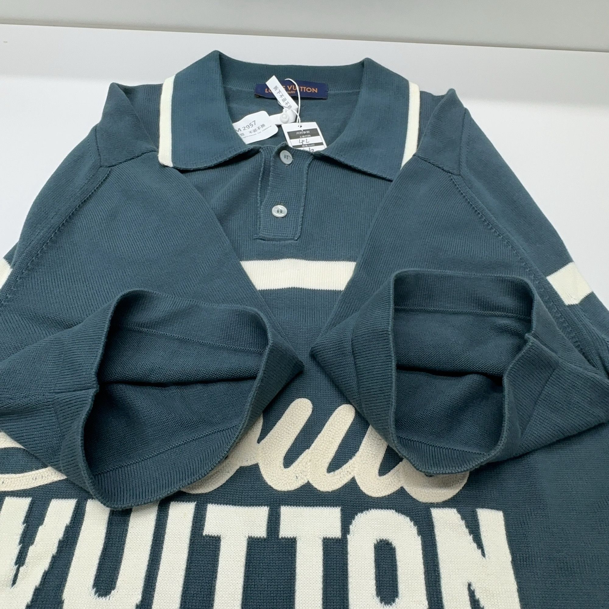 Louis Vuitton Louis Vuitton Script Logo Polo Shirt Size XL Size US XL / EU 56 / 4 - 7 Thumbnail