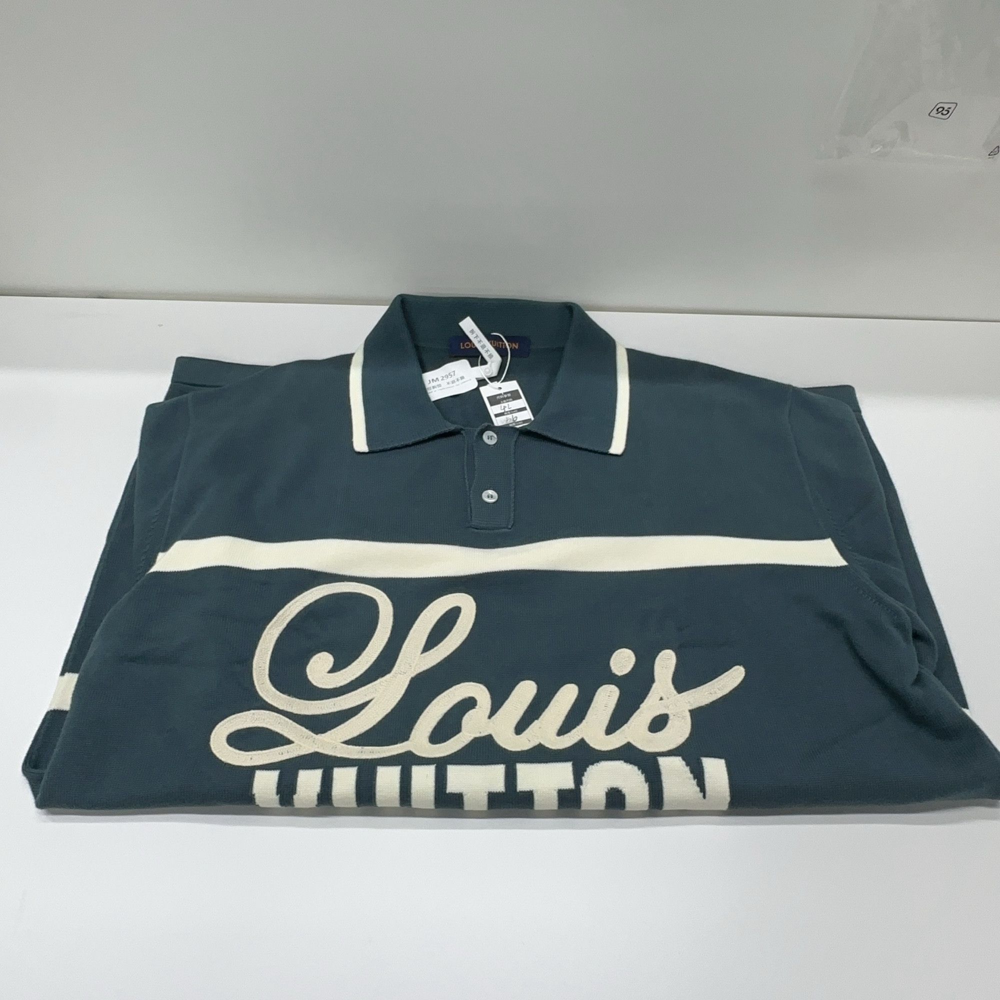 Louis Vuitton Louis Vuitton Script Logo Polo Shirt Size XL Size US XL / EU 56 / 4 - 8 Thumbnail