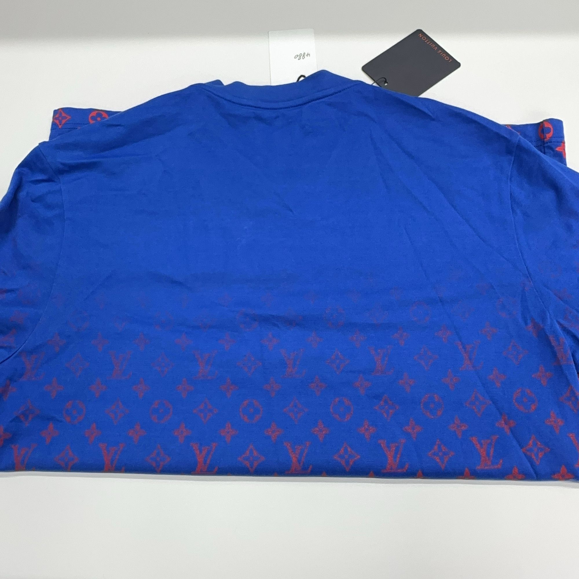 Louis Vuitton Louis Vuitton Monogram Short Sleeve T-Shirt Size L Size US L / EU 52-54 / 3 - 17 Thumbnail