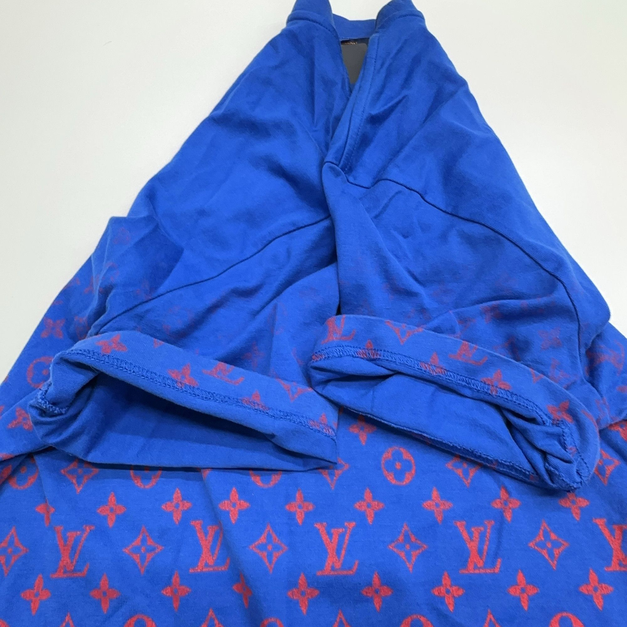 Louis Vuitton Louis Vuitton Monogram Short Sleeve T-Shirt Size L Size US L / EU 52-54 / 3 - 13 Thumbnail