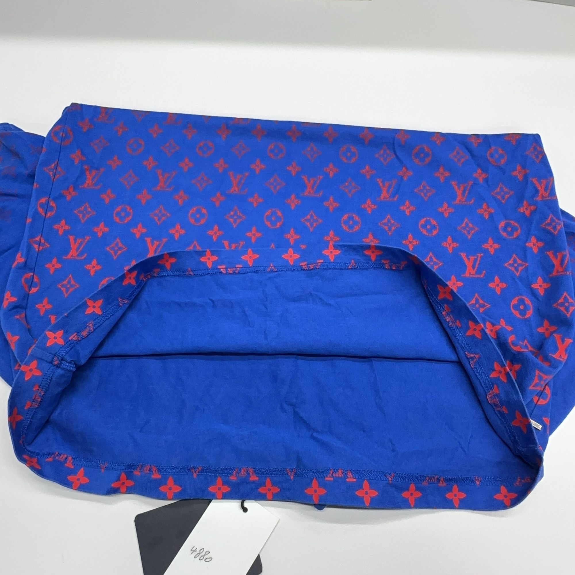 Louis Vuitton Louis Vuitton Monogram Short Sleeve T-Shirt Size L Size US L / EU 52-54 / 3 - 16 Thumbnail