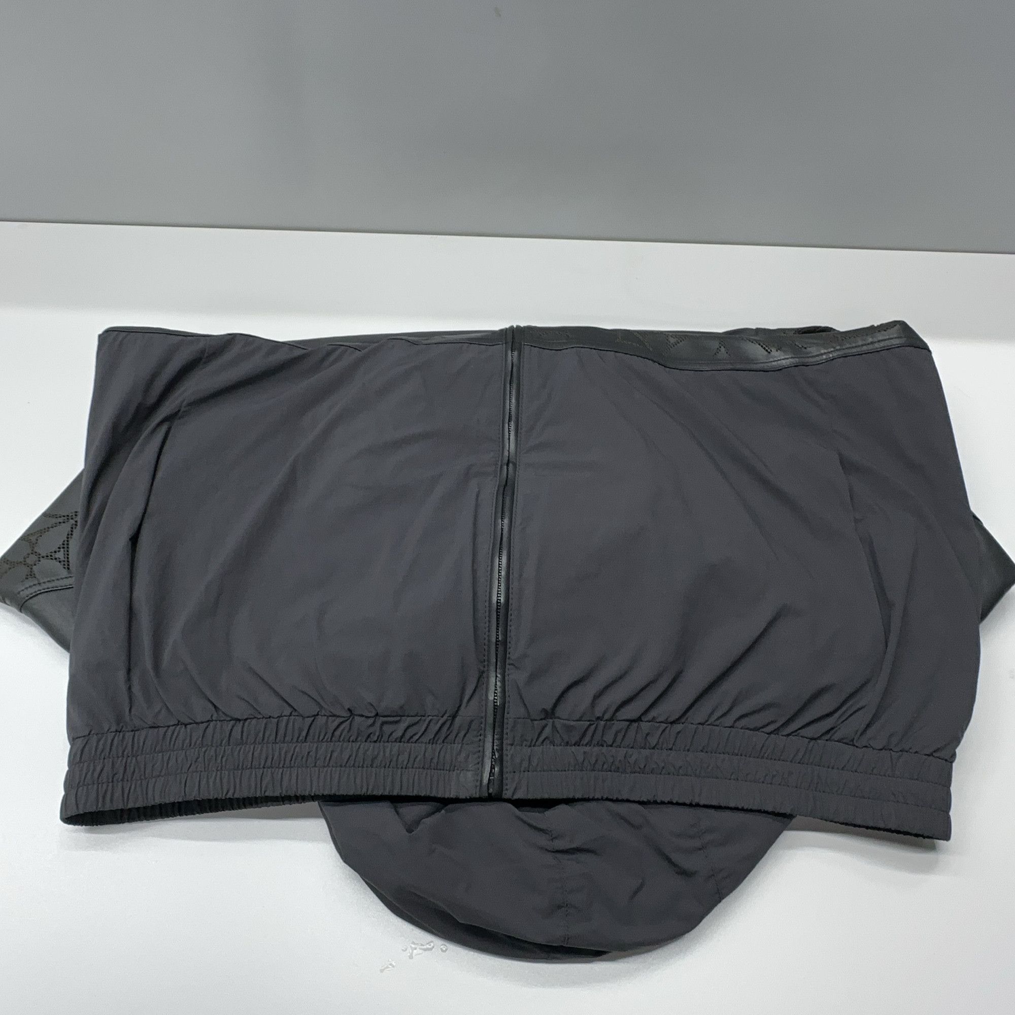 Louis Vuitton Louis Vuitton Monogram Leather Hooded Jacket Size 52 Size US L / EU 52-54 / 3 - 16 Thumbnail