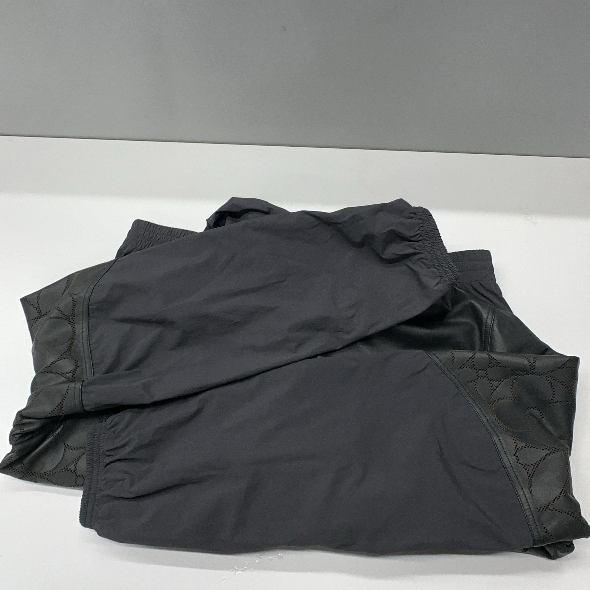 Louis Vuitton Louis Vuitton Monogram Leather Hooded Jacket Size 52 Size US L / EU 52-54 / 3 - 15 Thumbnail