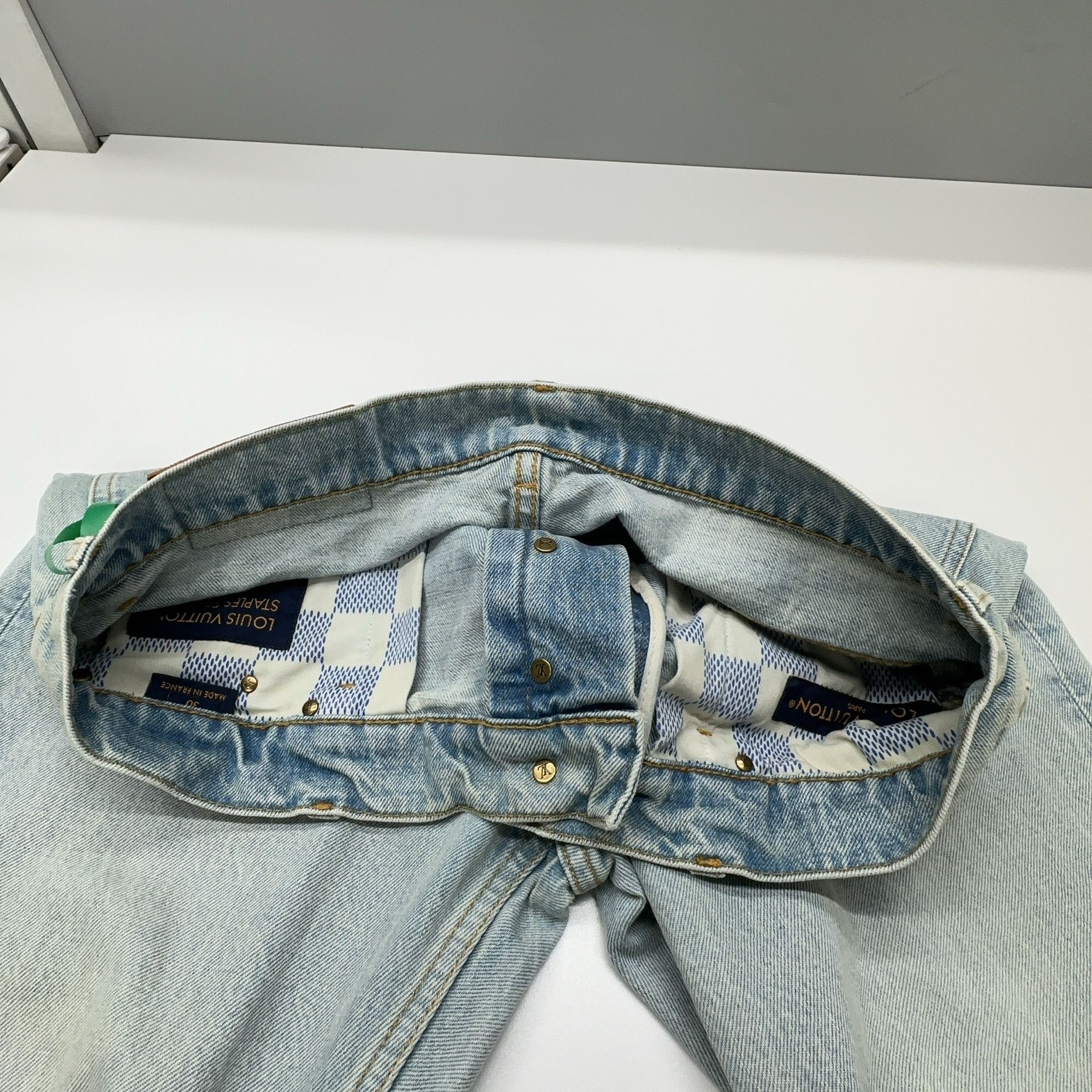 Louis Vuitton Louis Vuitton Embroidered Logo Denim Size 30 Size US 30 / EU 46 - 6 Thumbnail