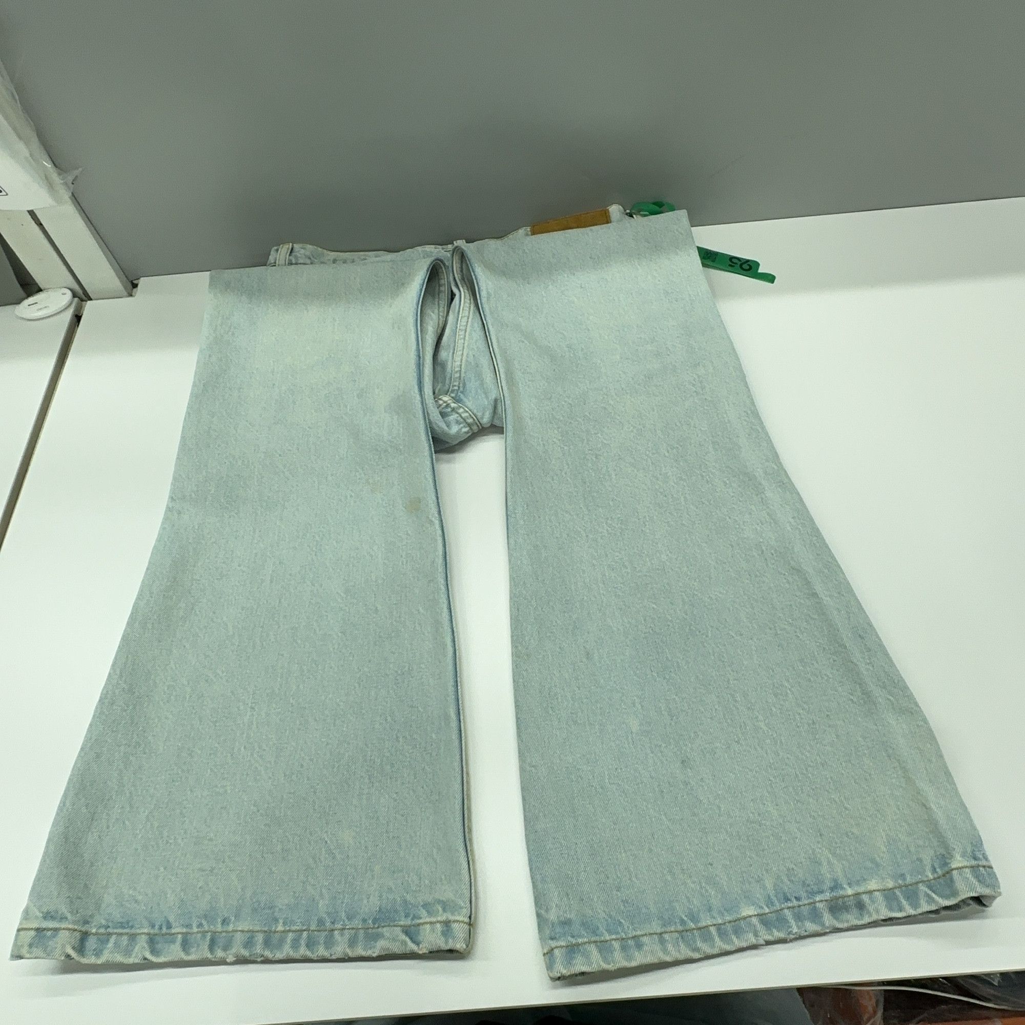 Louis Vuitton Louis Vuitton Embroidered Logo Denim Size 30 Size US 30 / EU 46 - 11 Thumbnail