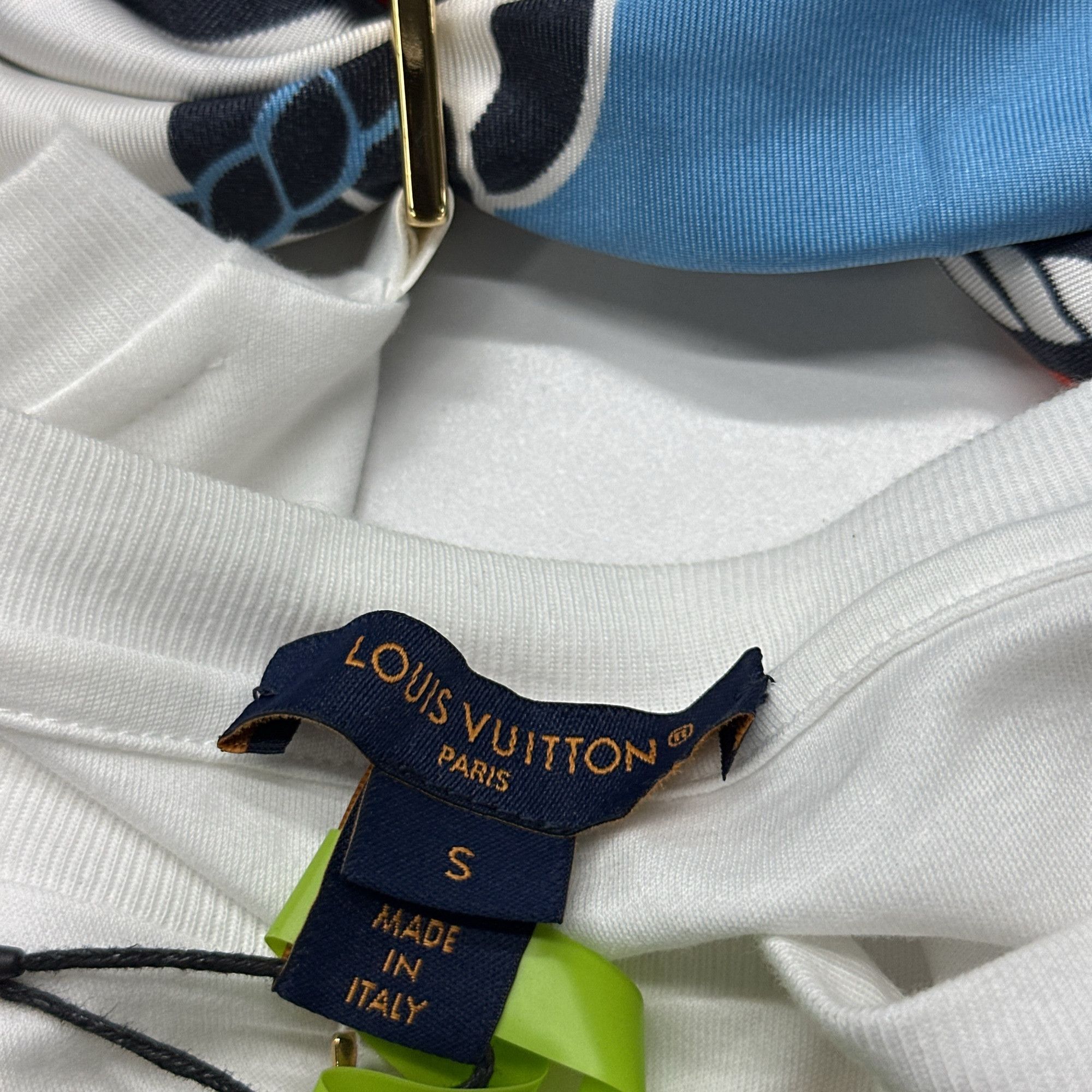 Louis Vuitton Louis Vuitton Scarf Collar T-Shirt Size S Size S / US 4 / IT 40 - 3 Thumbnail