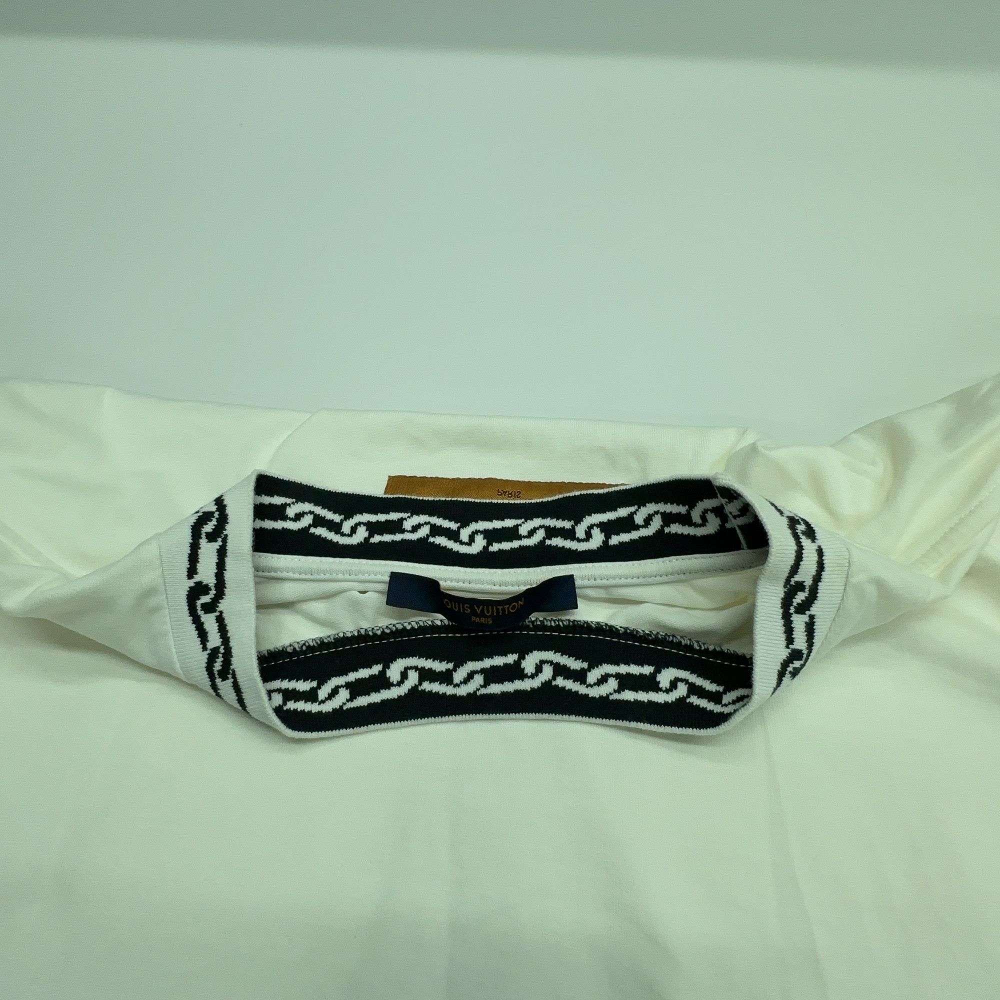 Louis Vuitton Louis Vuitton Chain Collar T-Shirt Size M Size US M / EU 48-50 / 2 - 5 Thumbnail