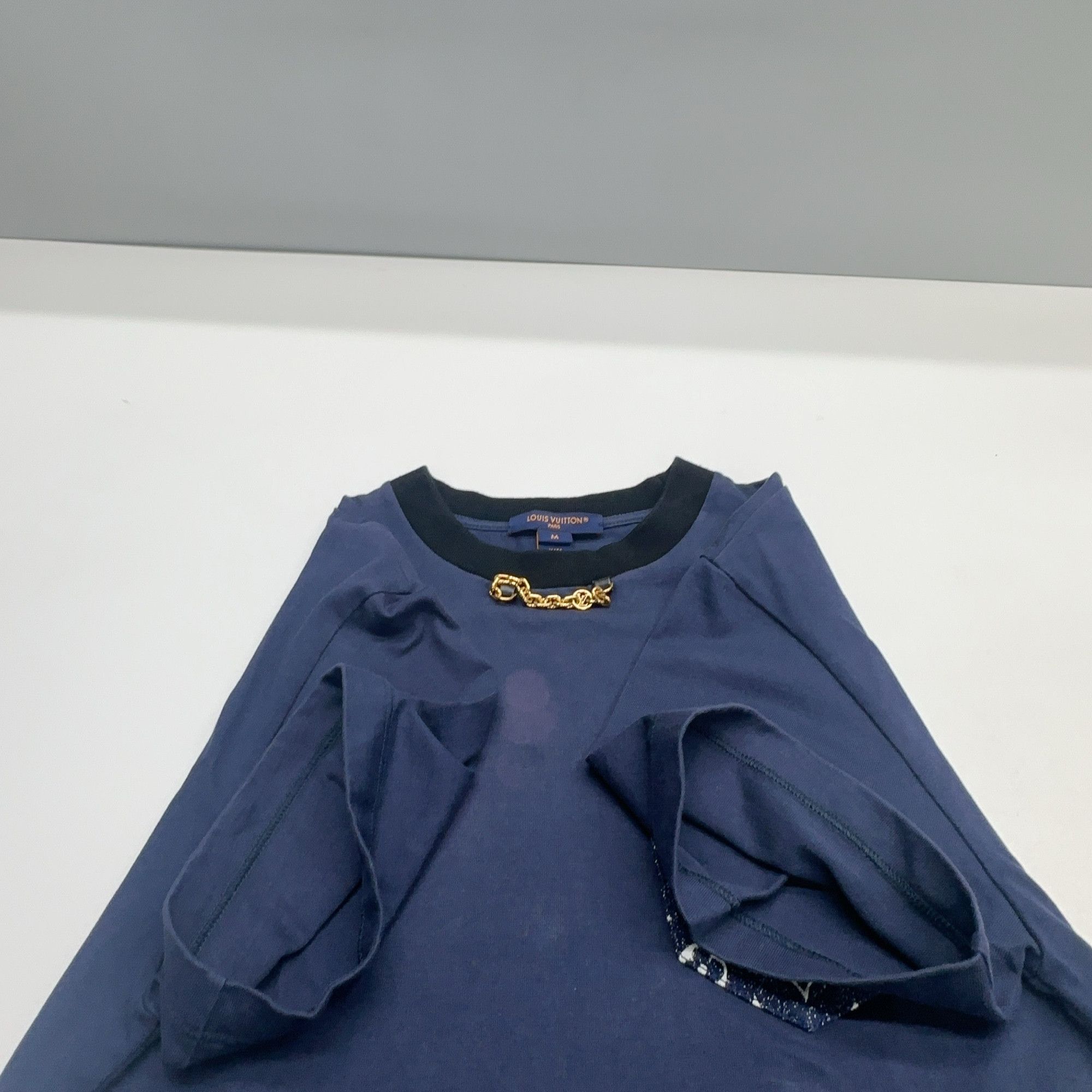 Louis Vuitton Louis Vuitton Monogram Pocket Chain T-Shirt Size M Size M / US 6-8 / IT 42-44 - 9 Thumbnail