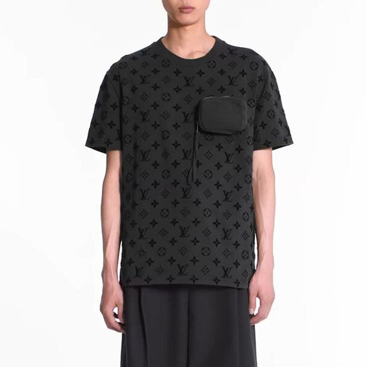 Louis Vuitton Louis Vuitton Monogram Short Sleeve T-Shirt Size XL Size US XL / EU 56 / 4 - 13 Thumbnail
