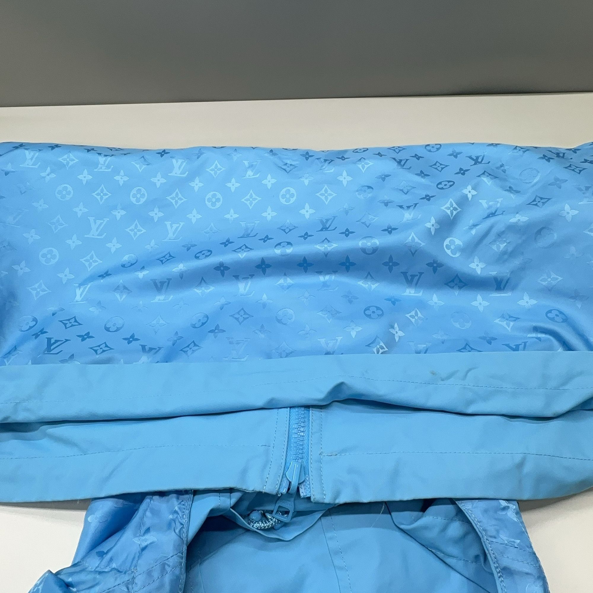 Louis Vuitton Louis Vuitton Reversible Monogram Light Jacket Size 50 Size US M / EU 48-50 / 2 - 13 Thumbnail