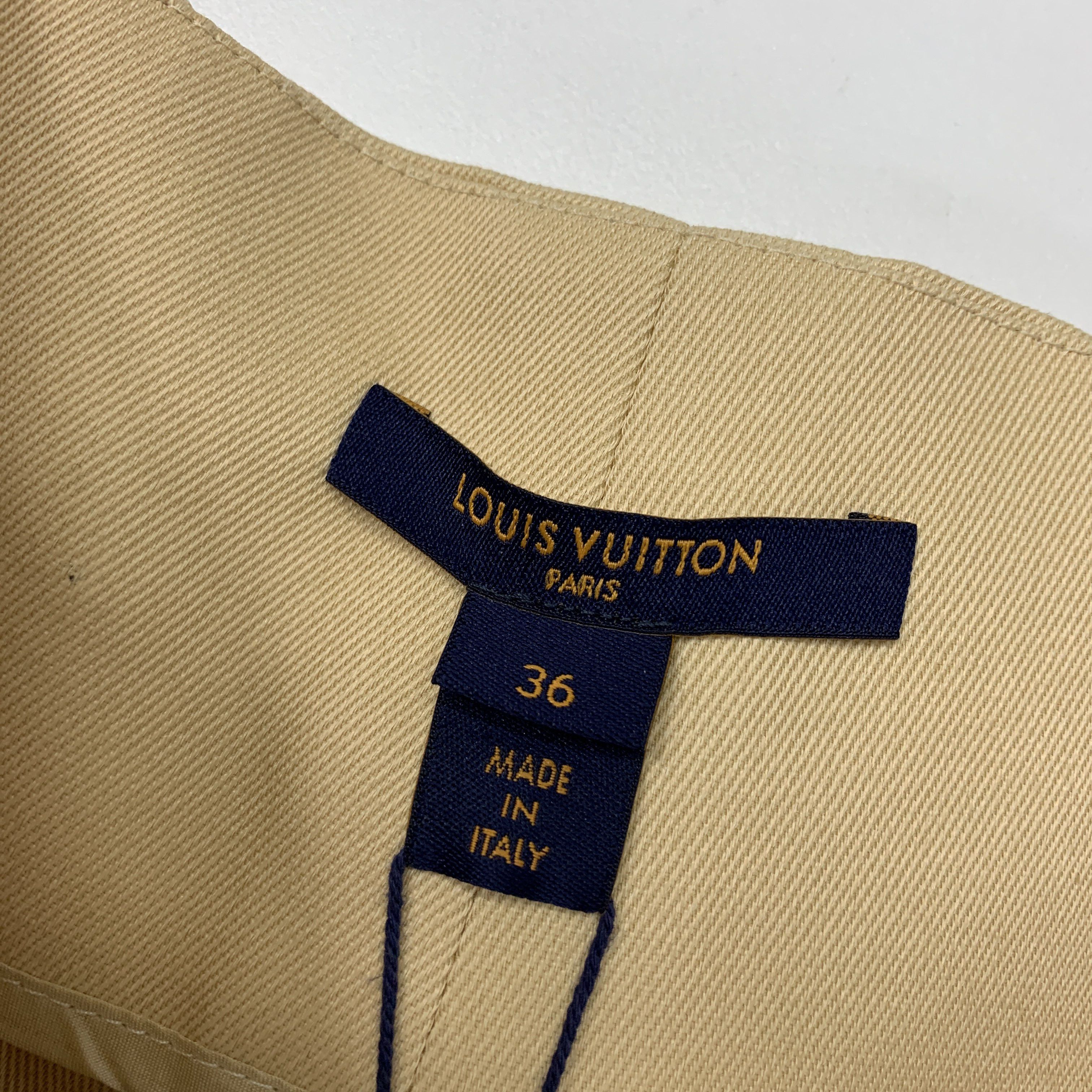 Louis Vuitton Louis Vuitton Beige Pleated Shorts Size 36 Size 25" / US 0 / IT 36 - 3 Thumbnail