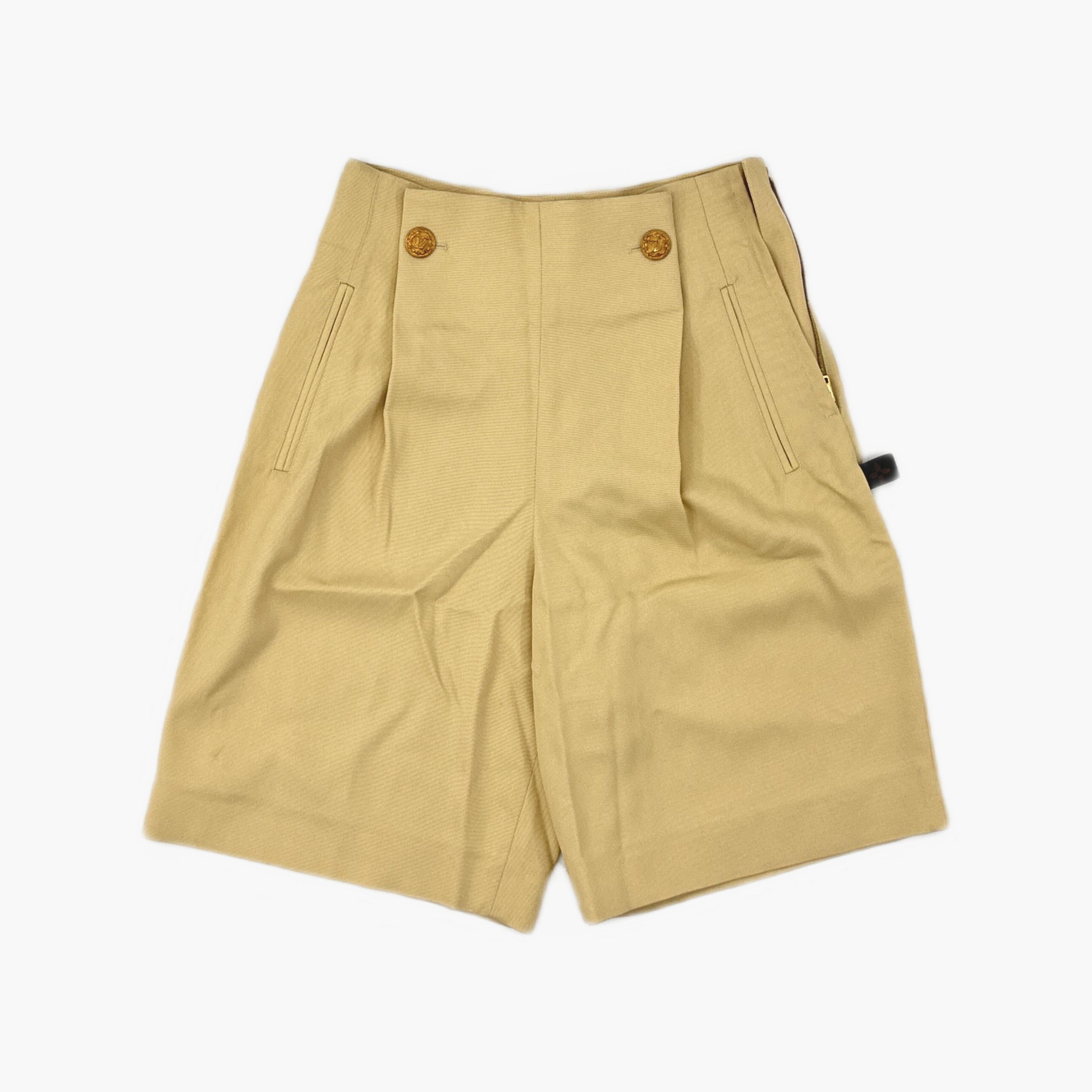 Louis Vuitton Louis Vuitton Beige Pleated Shorts Size 36 Size 25" / US 0 / IT 36 - 2 Thumbnail