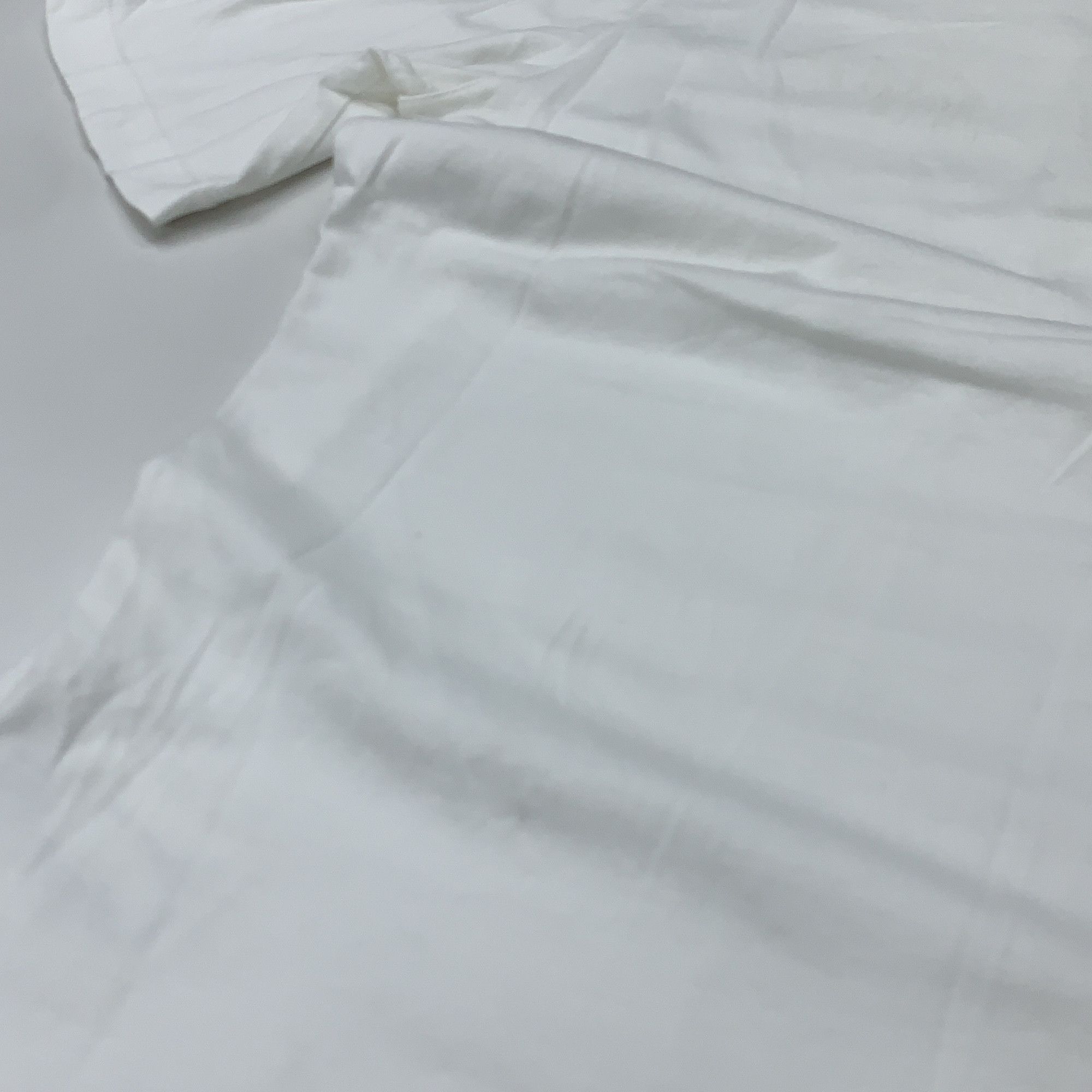 Louis Vuitton Louis Vuitton Embroidered Logo T-Shirt Size L Size US L / EU 52-54 / 3 - 9 Thumbnail