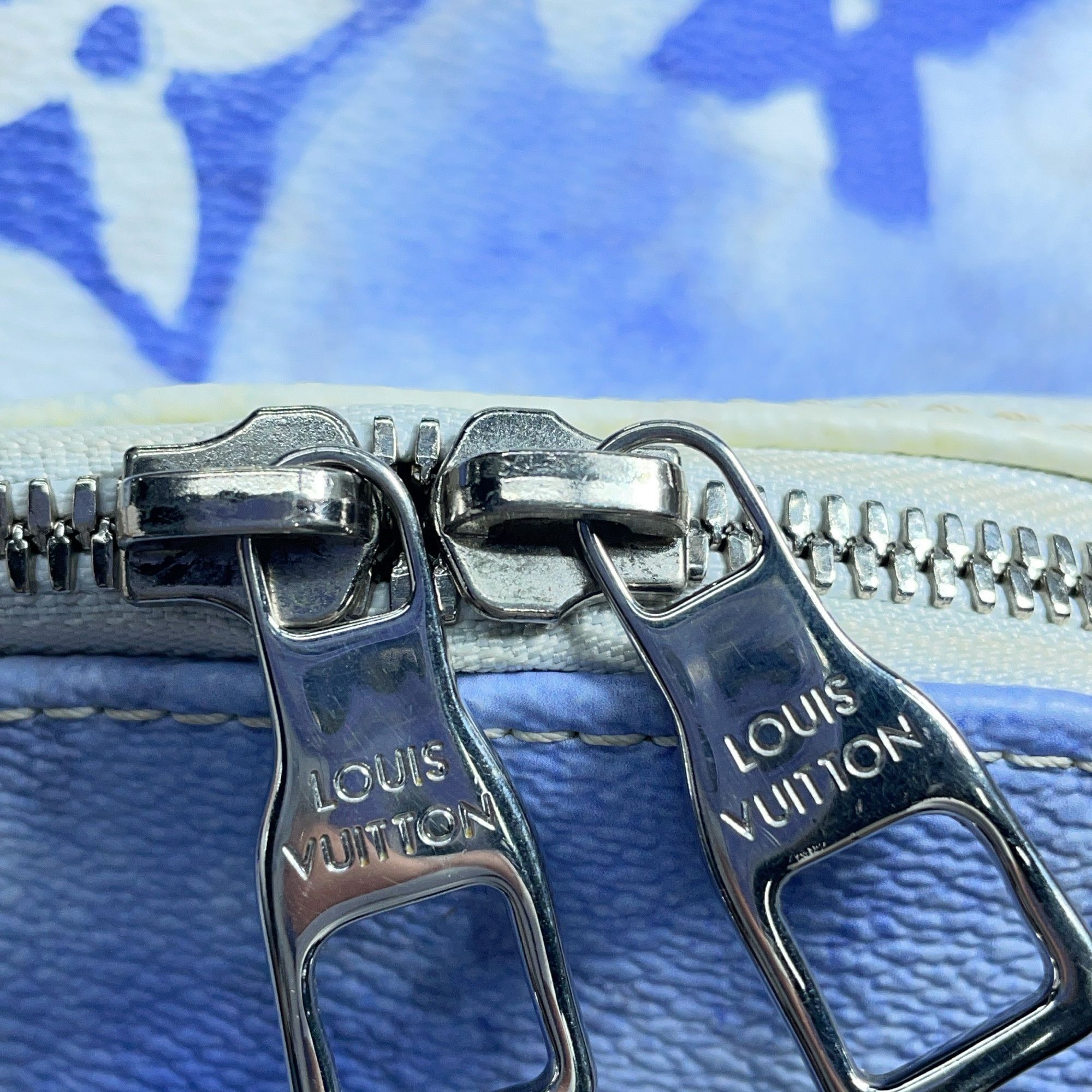 Louis Vuitton Louis Vuitton Watercolor Discovery Backpack Size ONE SIZE - 9 Thumbnail