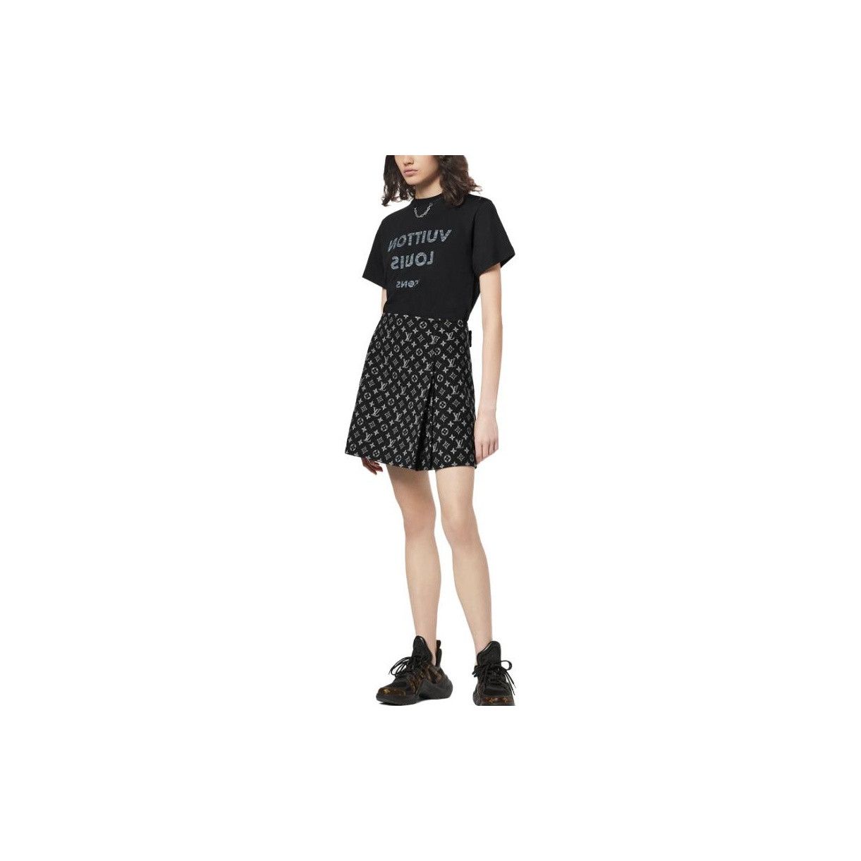 Louis Vuitton Louis Vuitton Logo Chain T-Shirt Size S Size S / US 4 / IT 40 - 12 Thumbnail