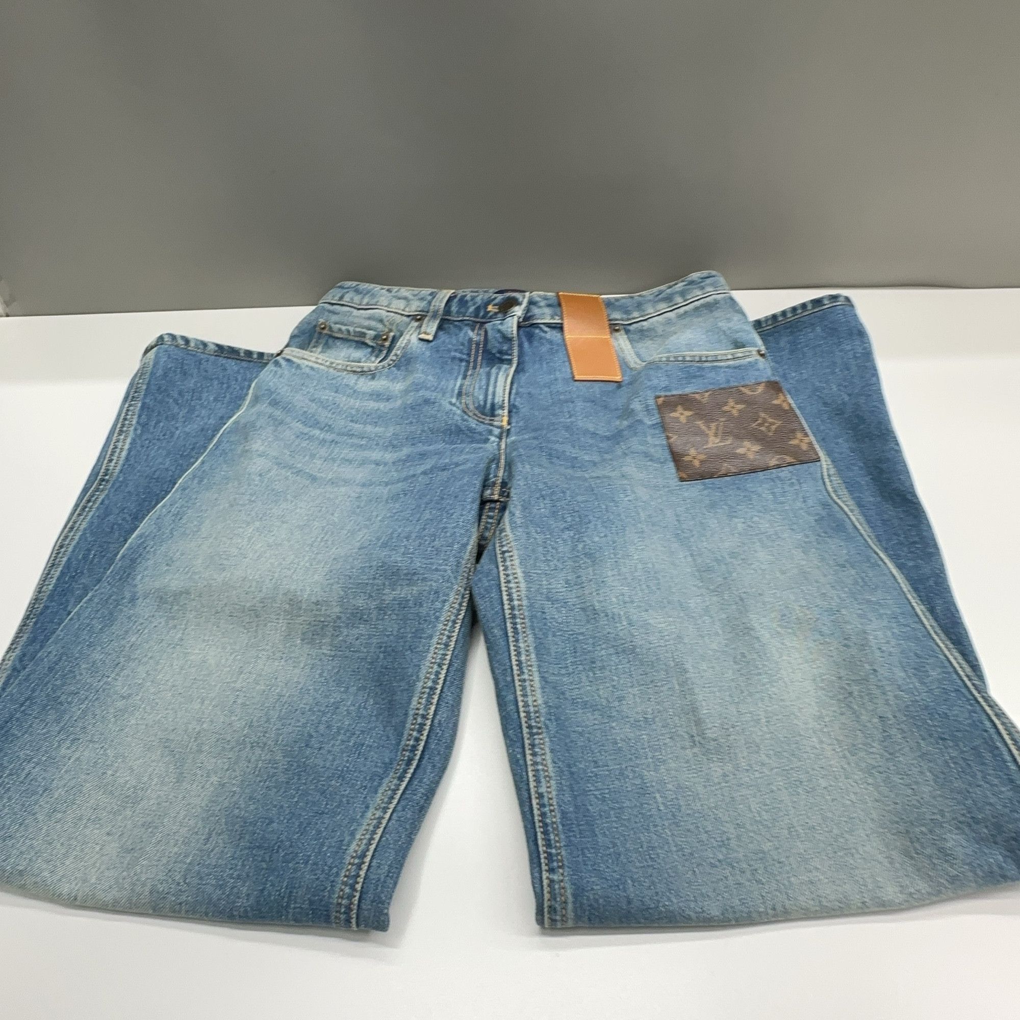 Louis Vuitton Louis Vuitton Logo Patch Jeans Size 38 Size 27" / US 4 / IT 40 - 7 Thumbnail