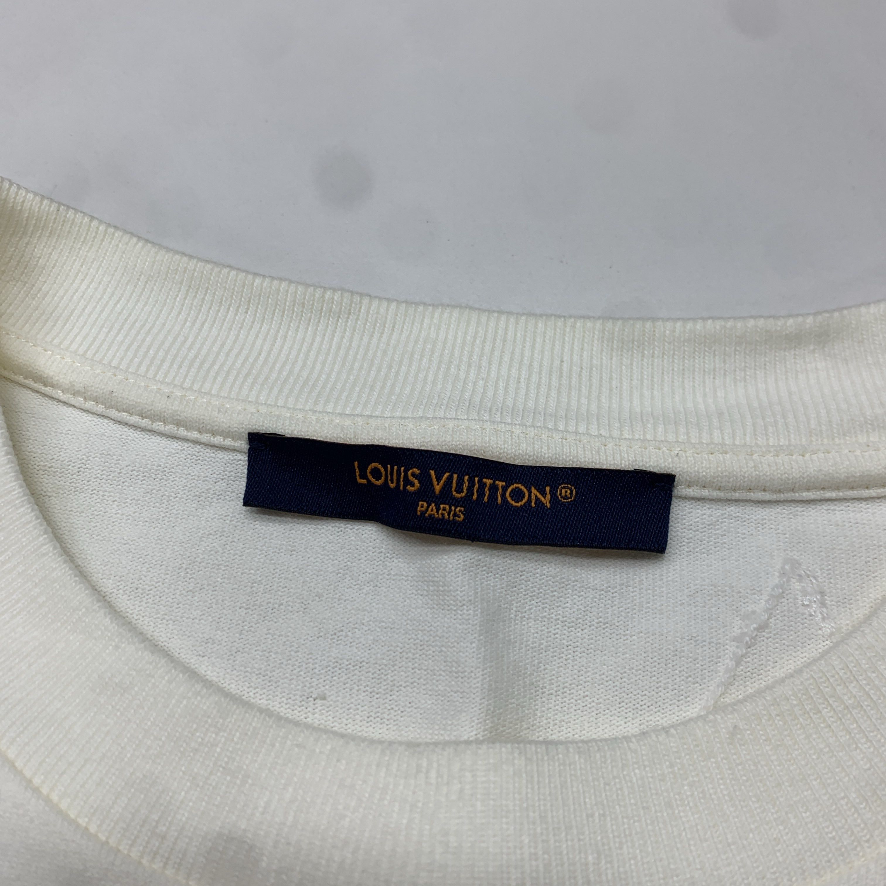 Louis Vuitton Louis Vuitton Monogram Embroidery T-Shirt Size L Size US L / EU 52-54 / 3 - 4 Thumbnail