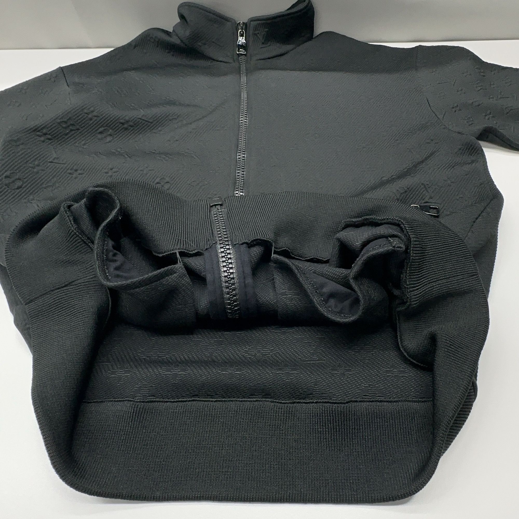 Louis Vuitton Louis Vuitton Monogram Embossed Zip-Up Jacket Size L Size US L / EU 52-54 / 3 - 7 Thumbnail