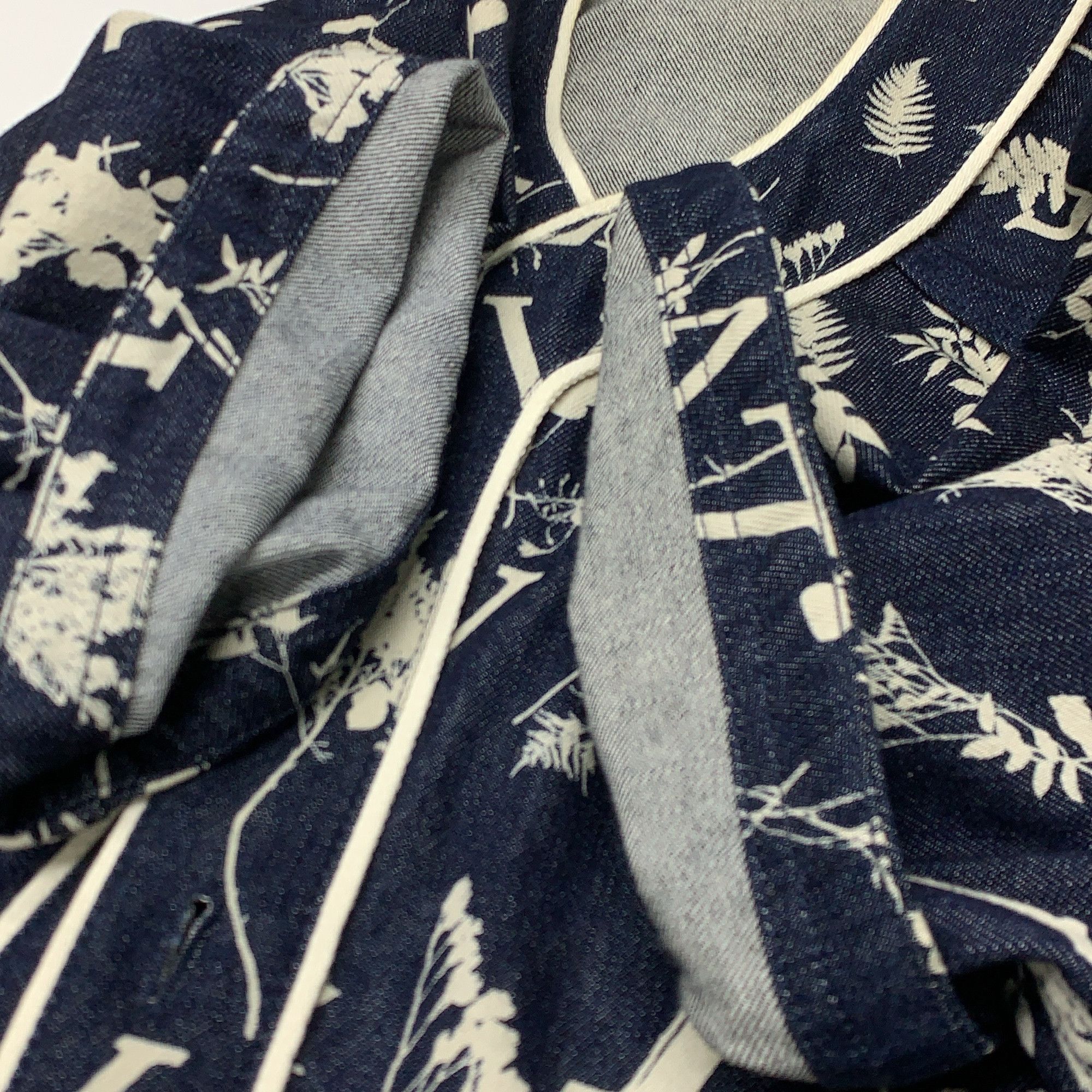 Louis Vuitton Louis Vuitton Floral Monogram Shirt XL Size US XL / EU 56 / 4 - 9 Thumbnail