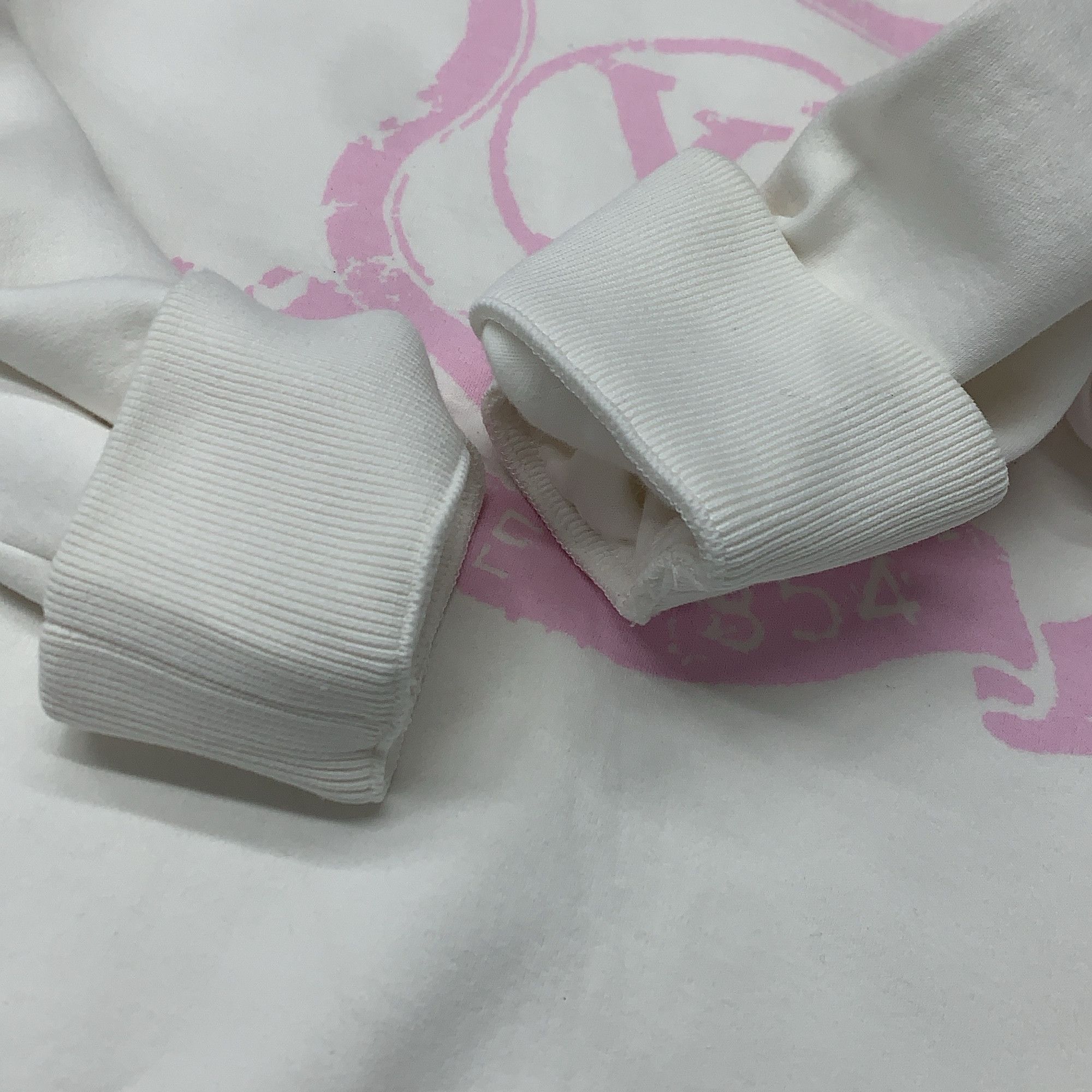 Louis Vuitton Louis Vuitton Pink Logo Shield Sweatshirt Size L Size L / US 10 / IT 46 - 7 Thumbnail