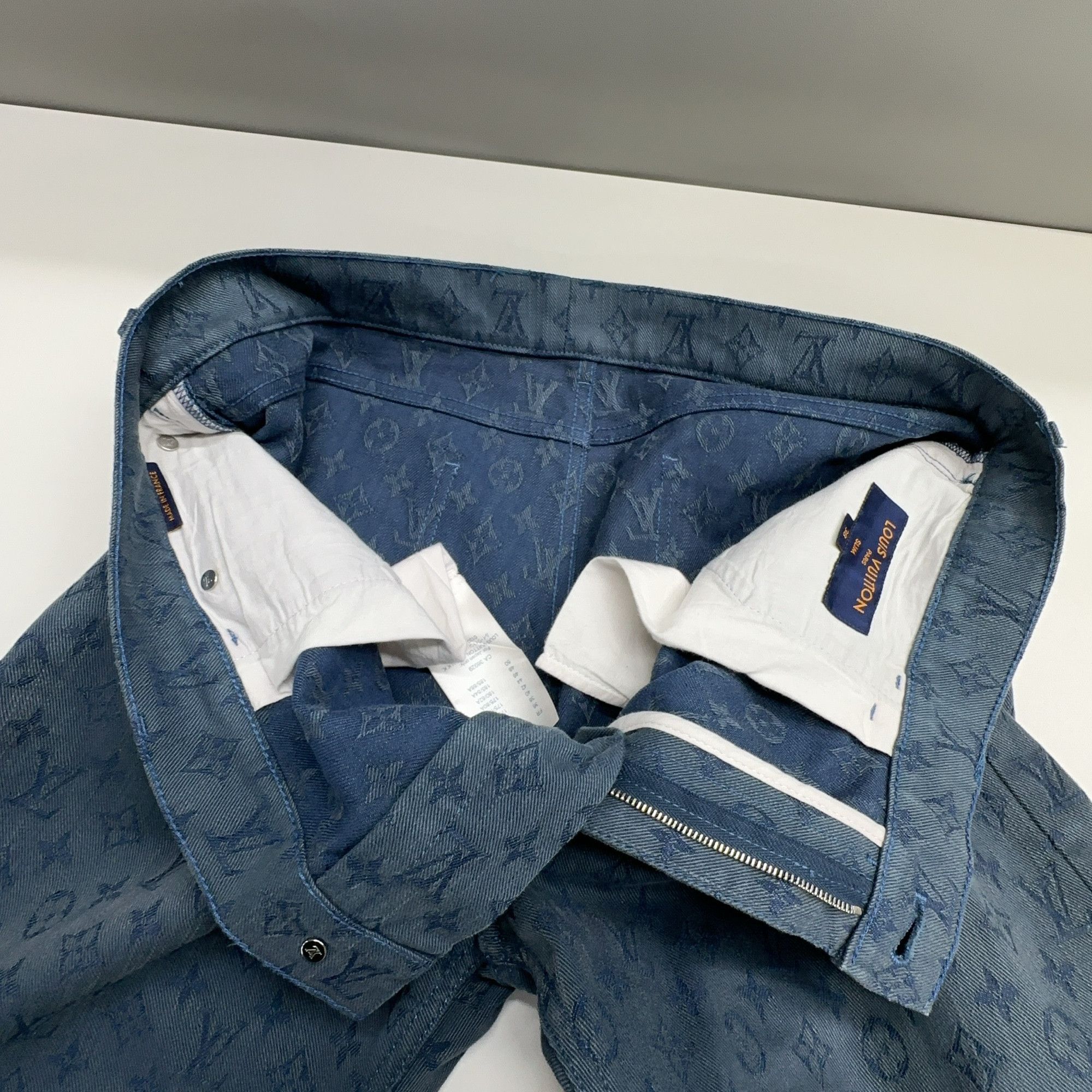 Louis Vuitton Louis Vuitton Monogram Print Jeans Size 38 Size US 38 / EU 54 - 5 Thumbnail