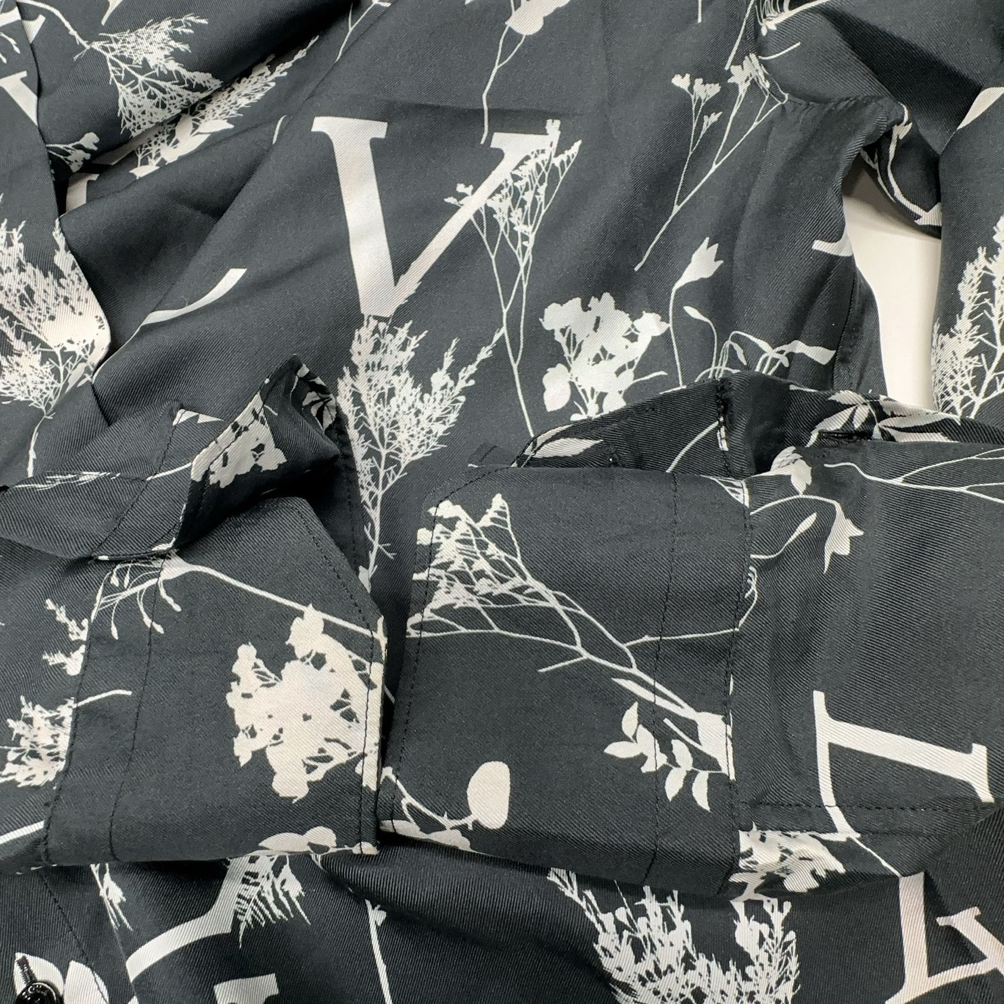 Louis Vuitton Louis Vuitton Leaf Floral Logo Print Shirt Size M Size US M / EU 48-50 / 2 - 10 Thumbnail
