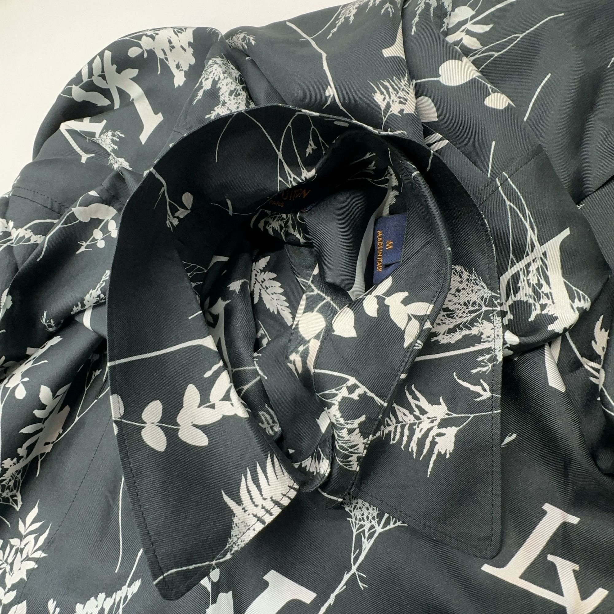 Louis Vuitton Louis Vuitton Leaf Floral Logo Print Shirt Size M Size US M / EU 48-50 / 2 - 6 Thumbnail